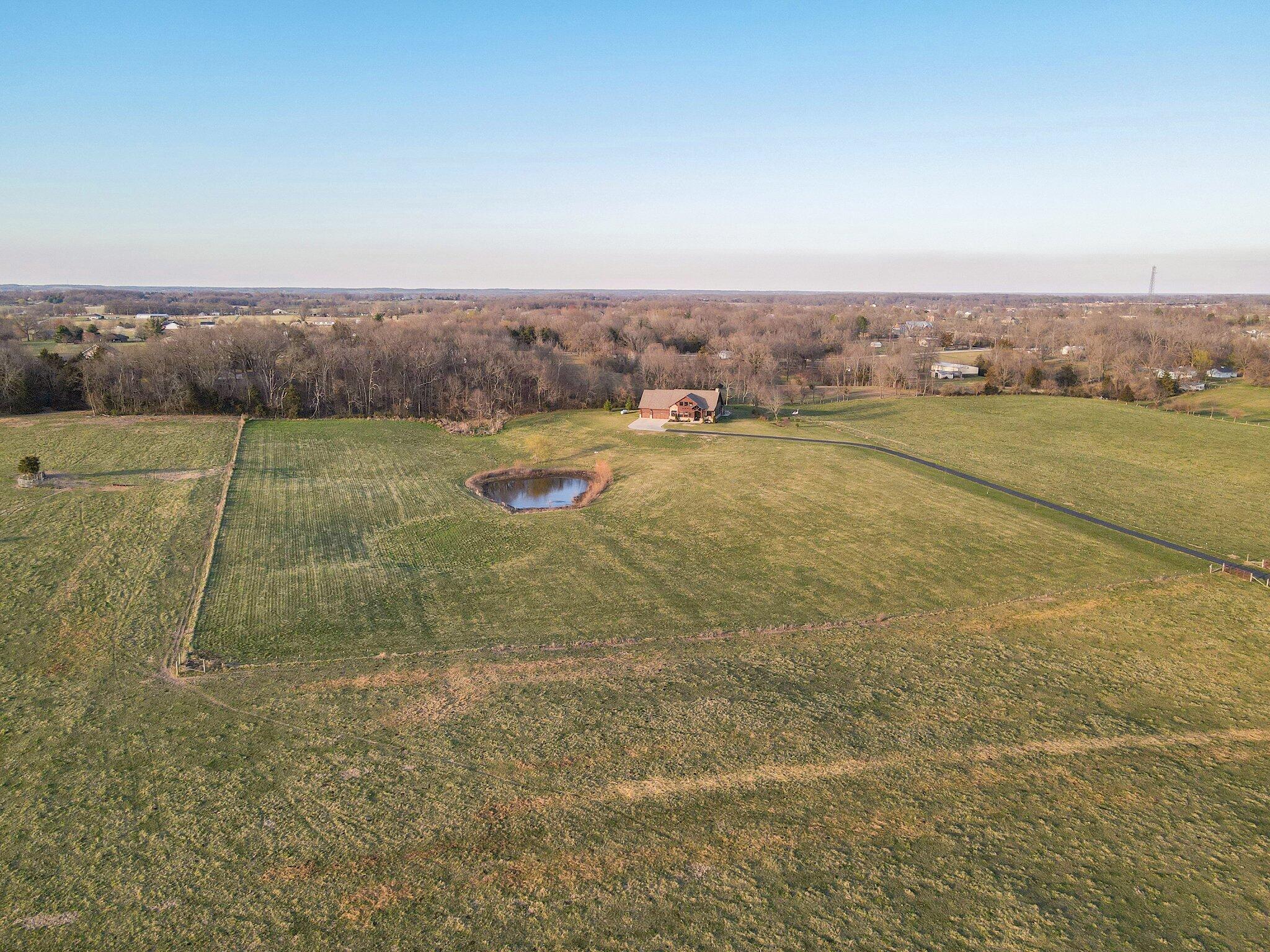 231 Cedar Stone Property Photo 8