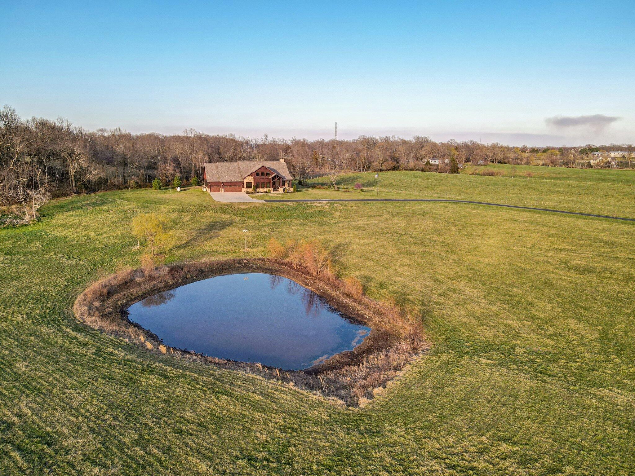 231 Cedar Stone Property Photo 10