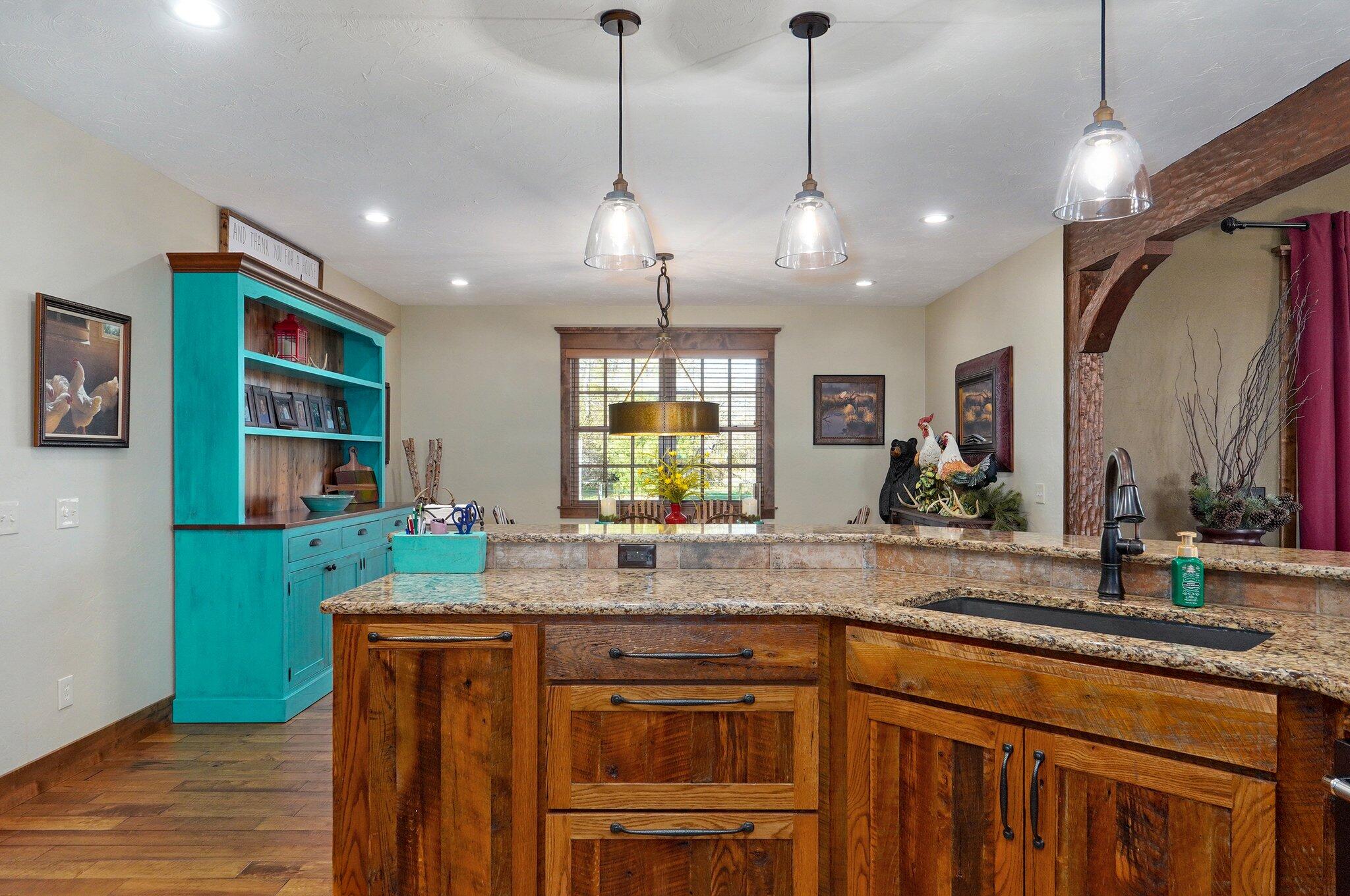 231 Cedar Stone Property Photo 33