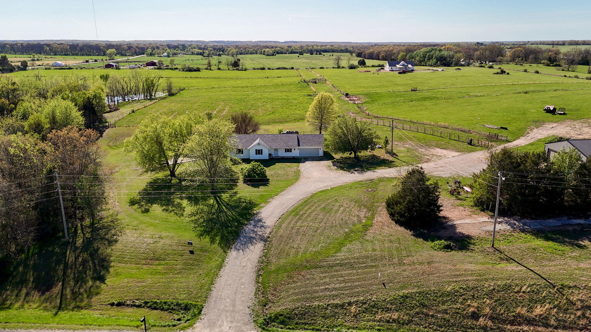 8240 State Highway A Property Photo