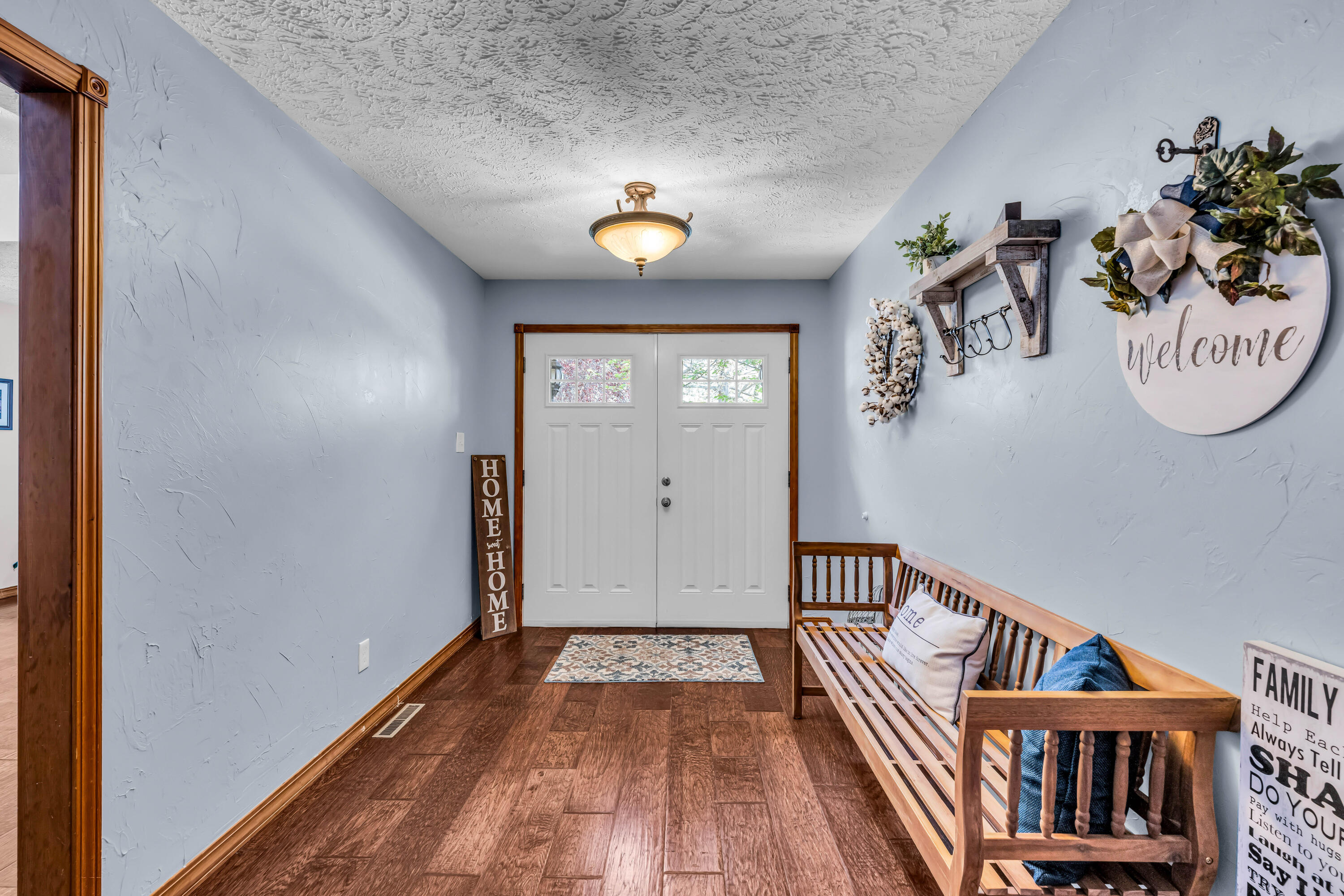 2811 Ginger Drive Property Photo 5