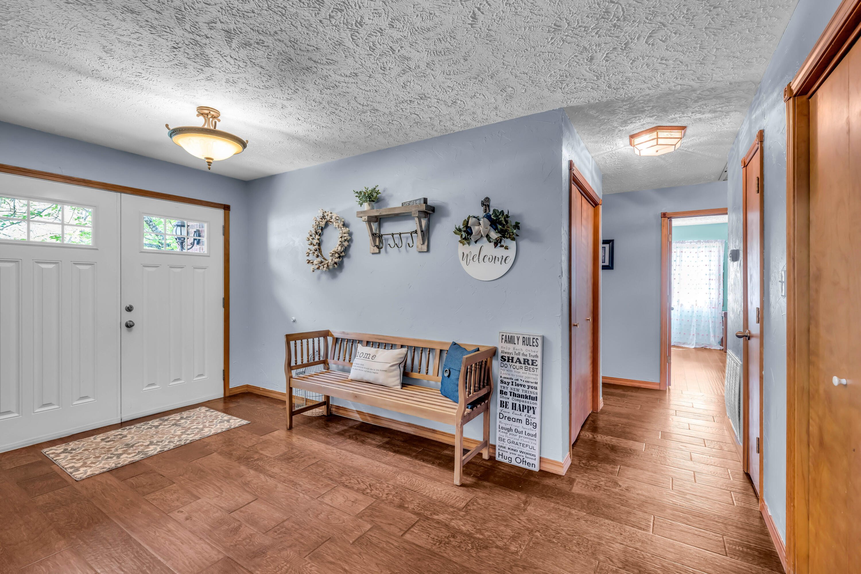 2811 Ginger Drive Property Photo 6