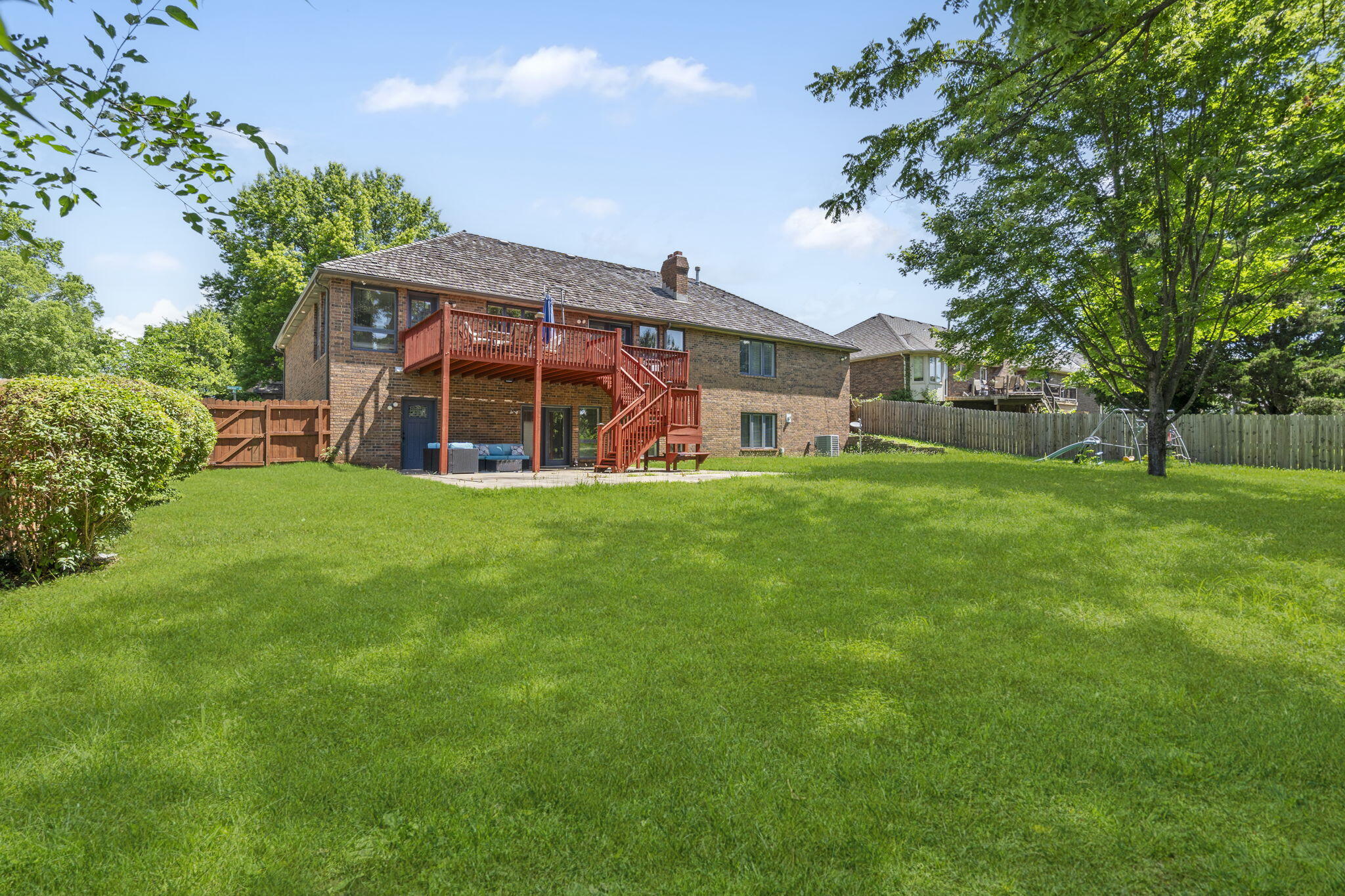 930 West Sherwood Drive Property Photo 48