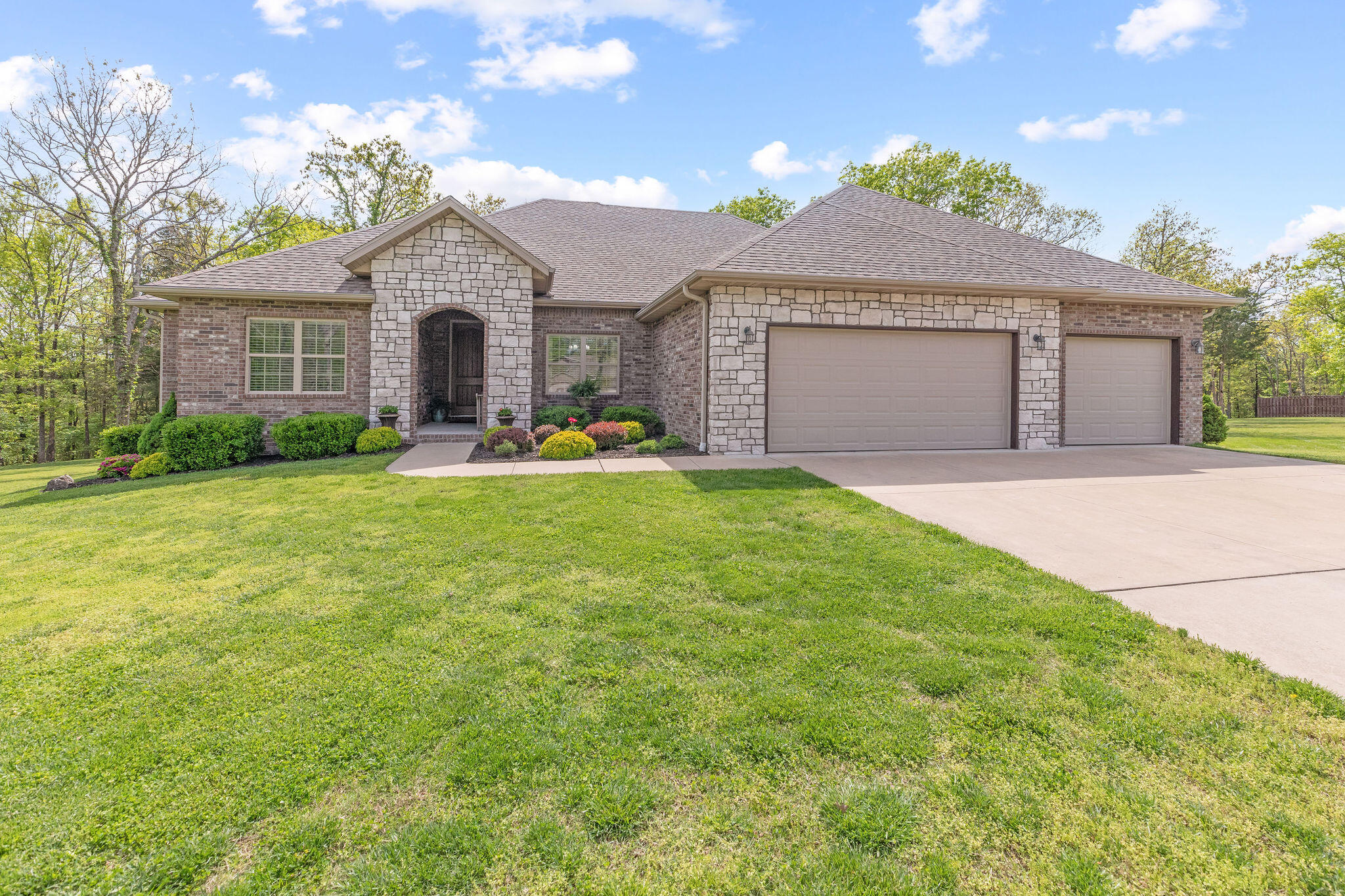 2360 Emory Creek Boulevard Property Photo 1