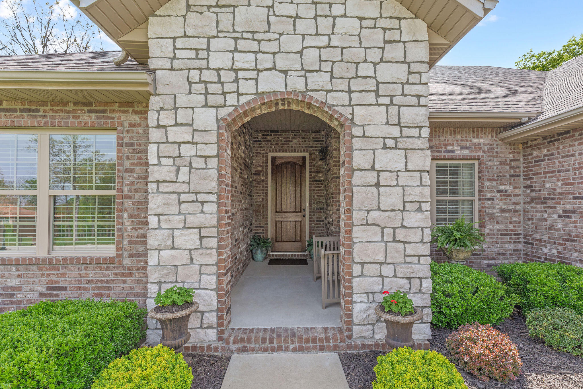 2360 Emory Creek Boulevard Property Photo 4