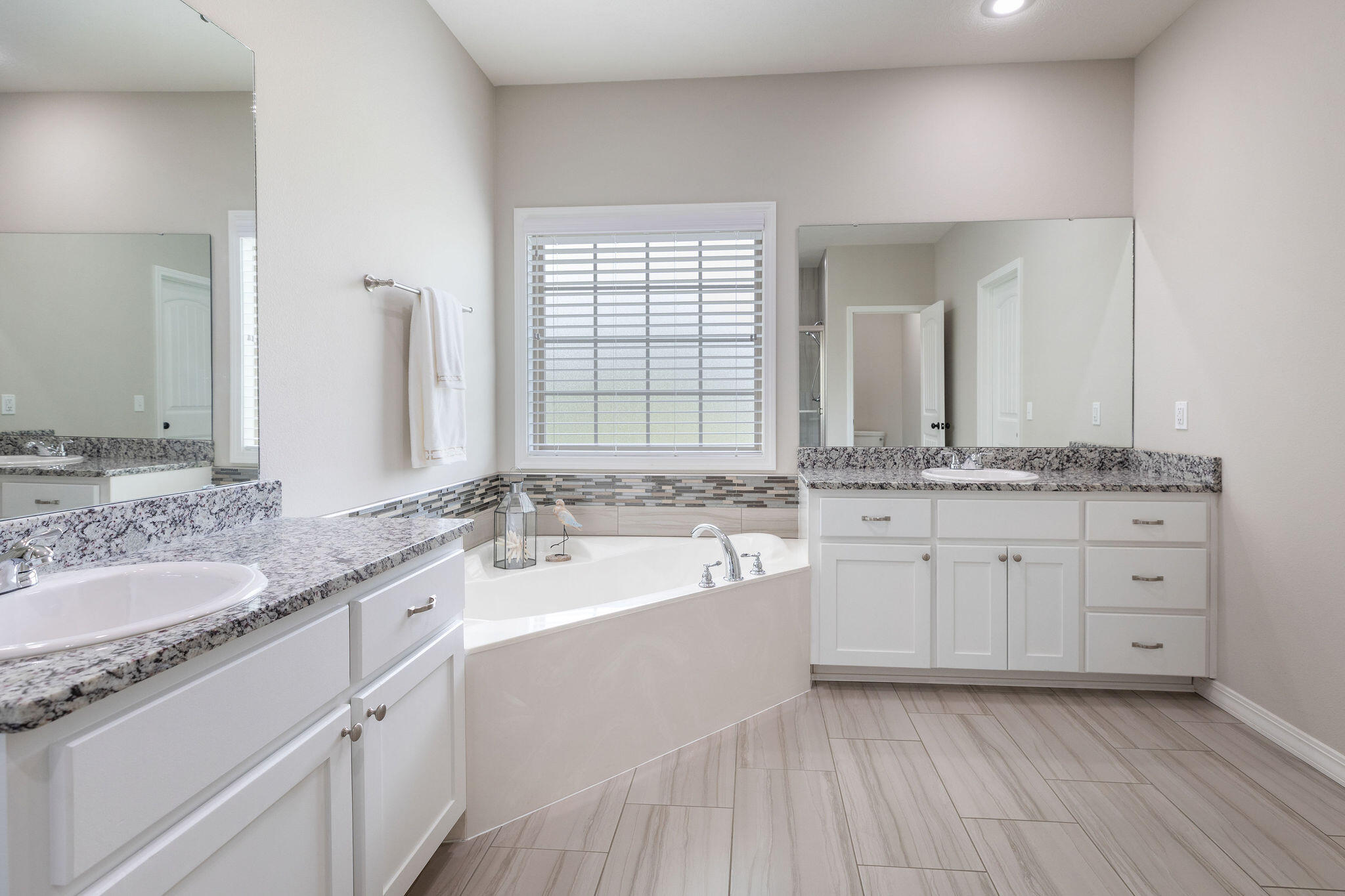 2360 Emory Creek Boulevard Property Photo 30
