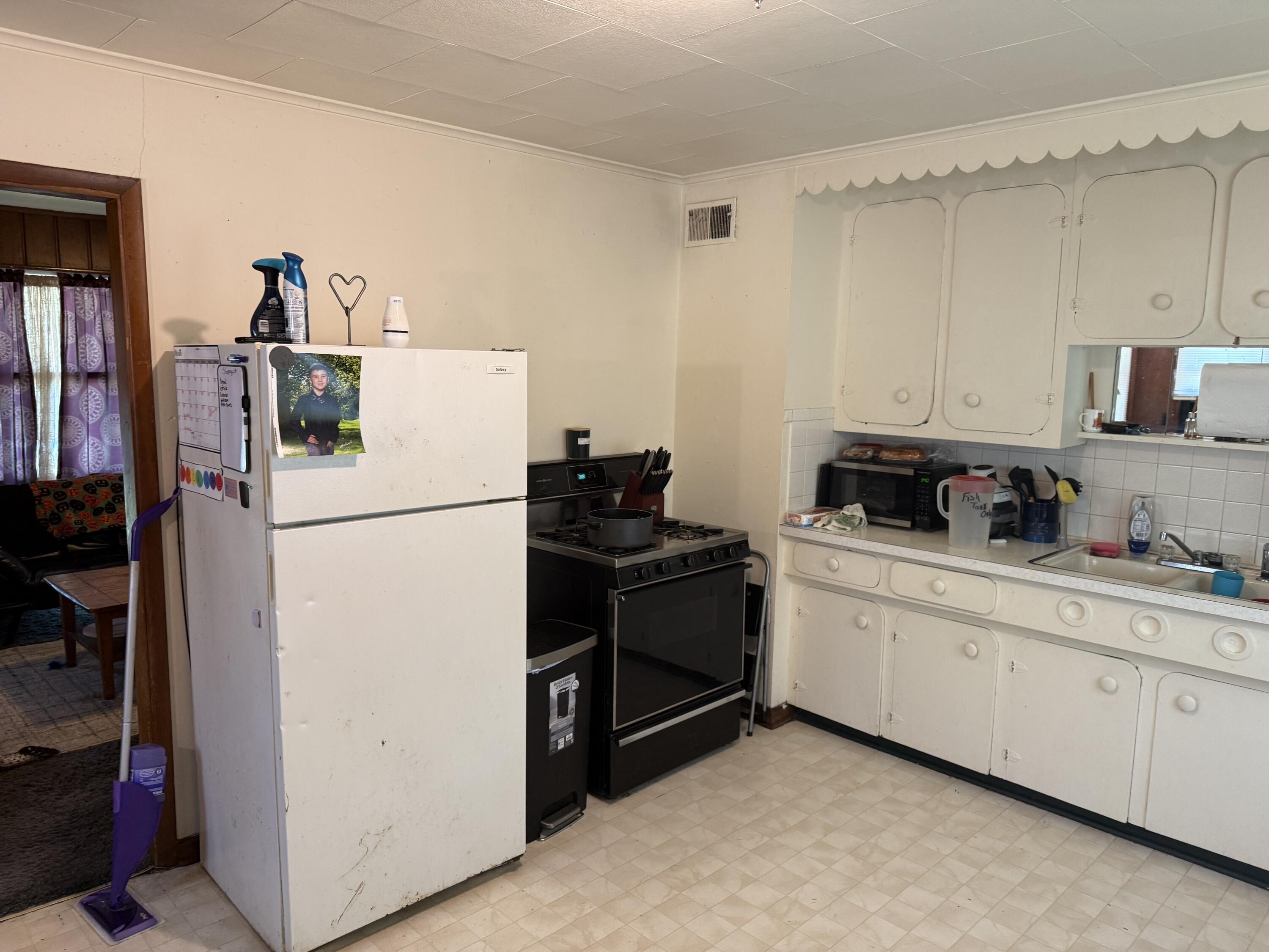 1005 South Park Avenue Property Photo 7