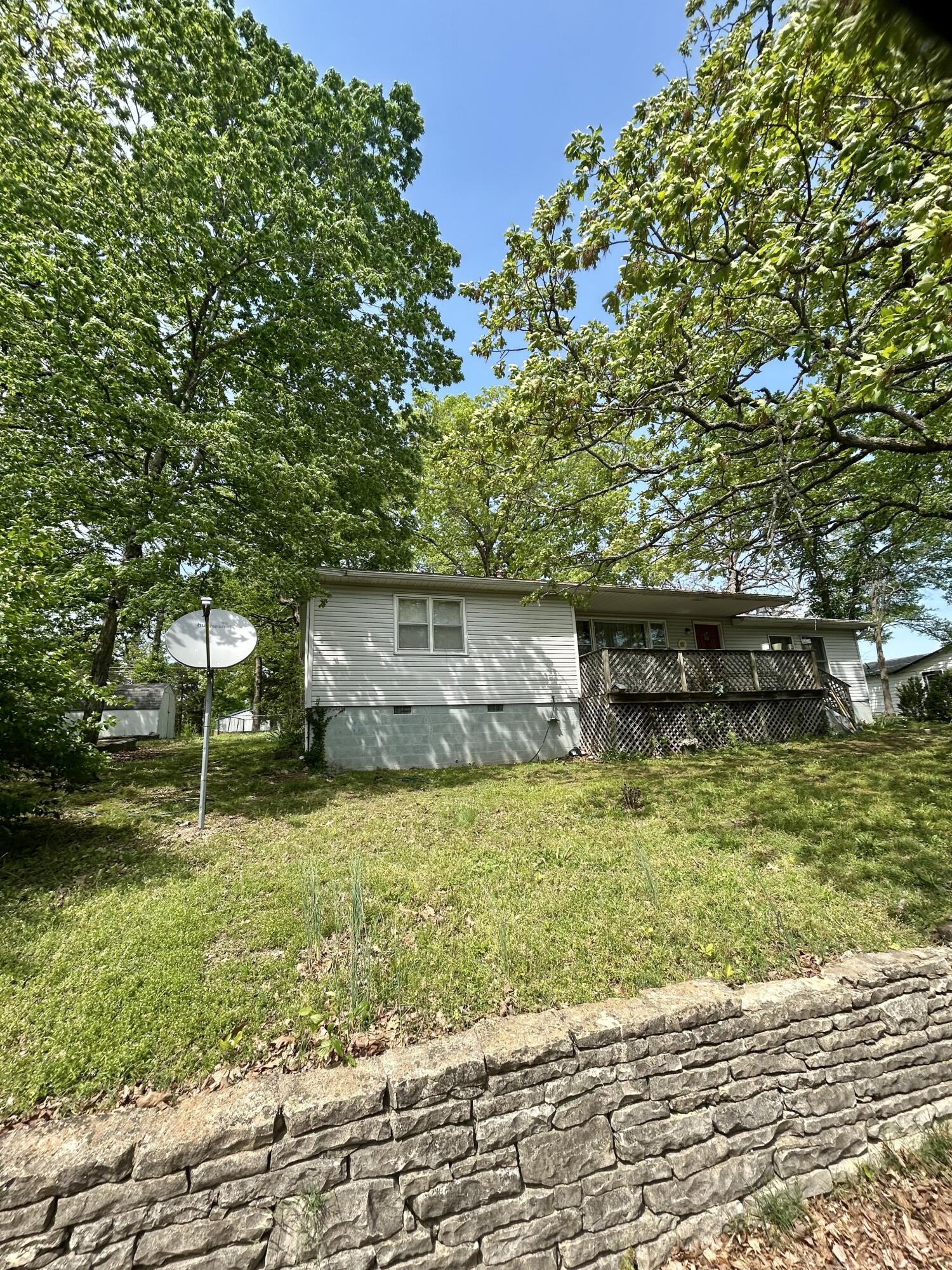 612 Shadowrock Drive Property Photo 3