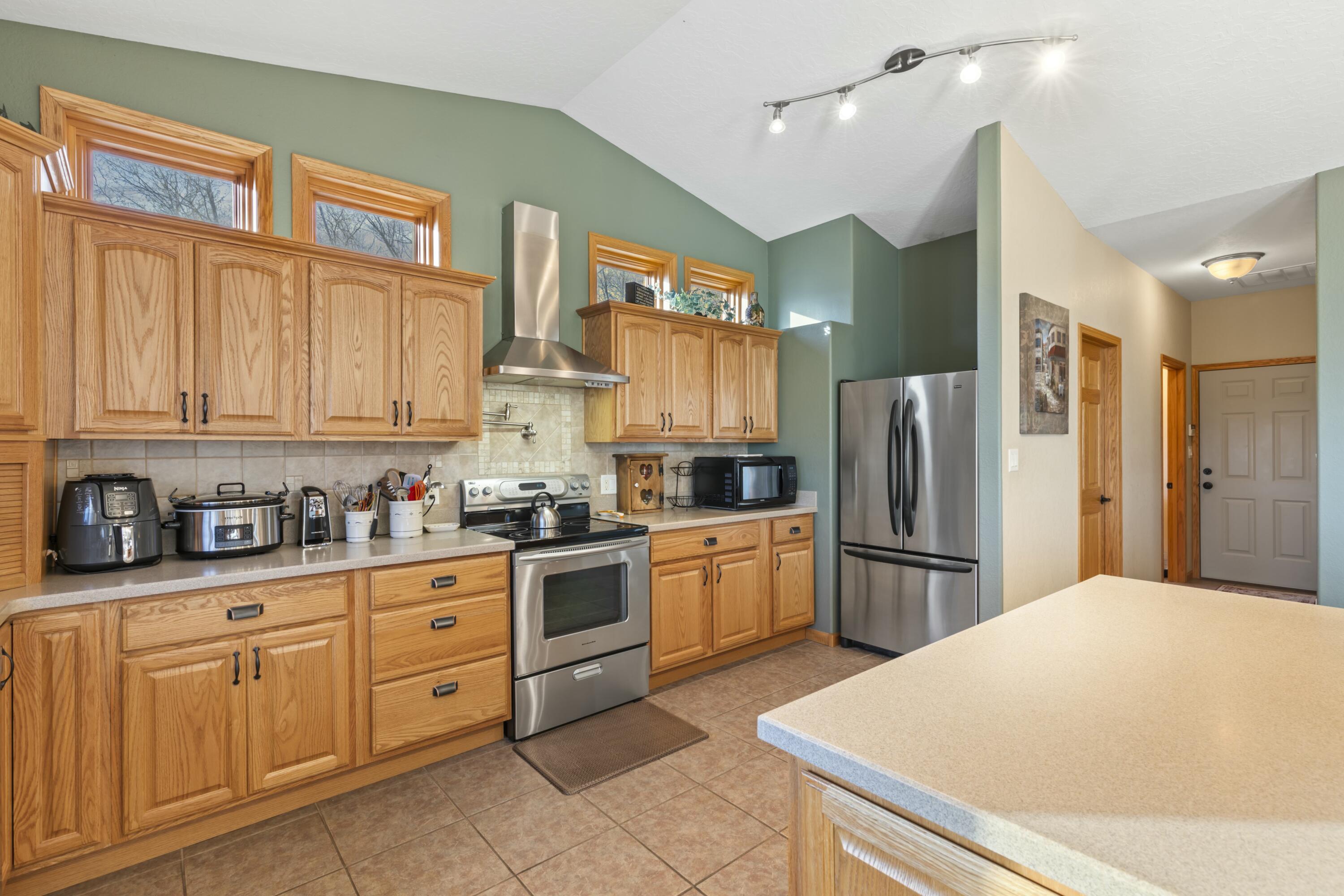 430 County Road 609 Property Photo 18
