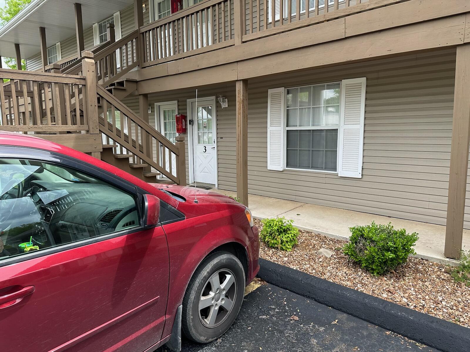 27 Fall Creek Drive - Unit 3 Property Photo 2