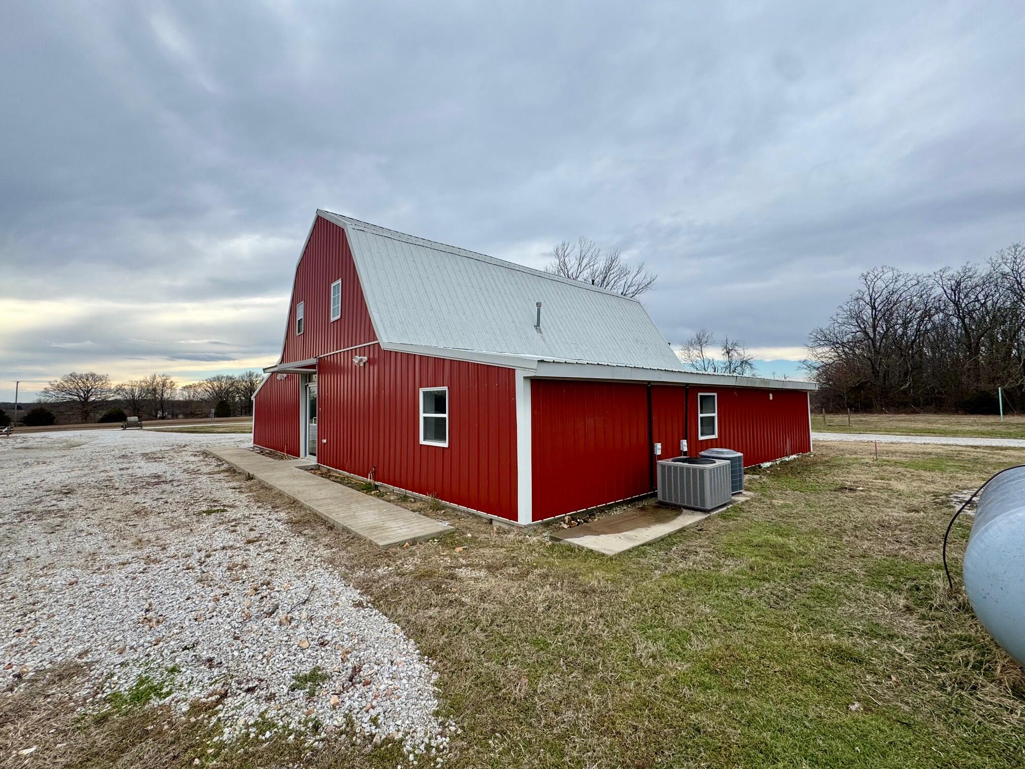 2288 Us-60 Property Photo 7