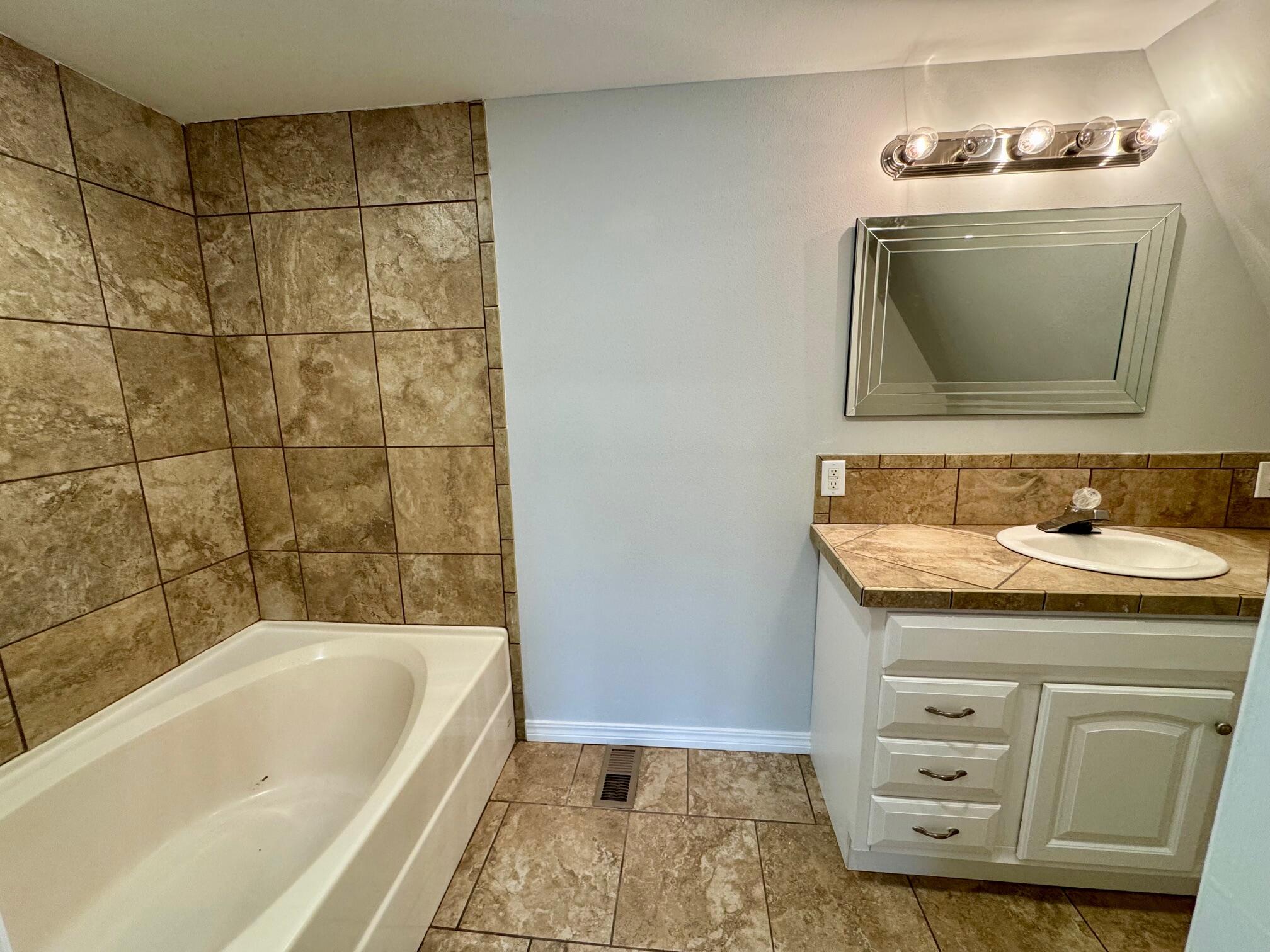 2288 Us-60 Property Photo 12