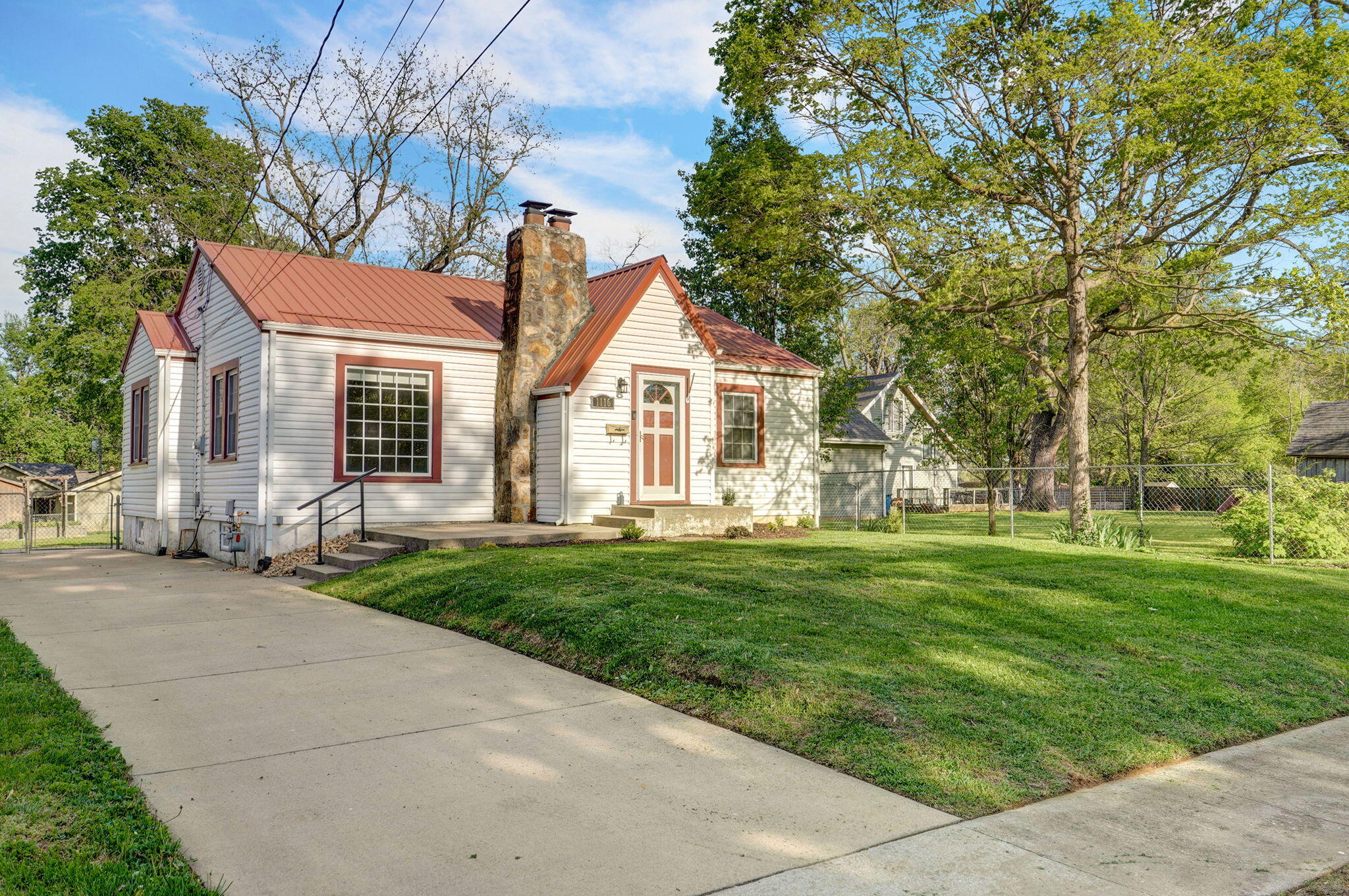 1116 South Ferguson Avenue Property Photo 1