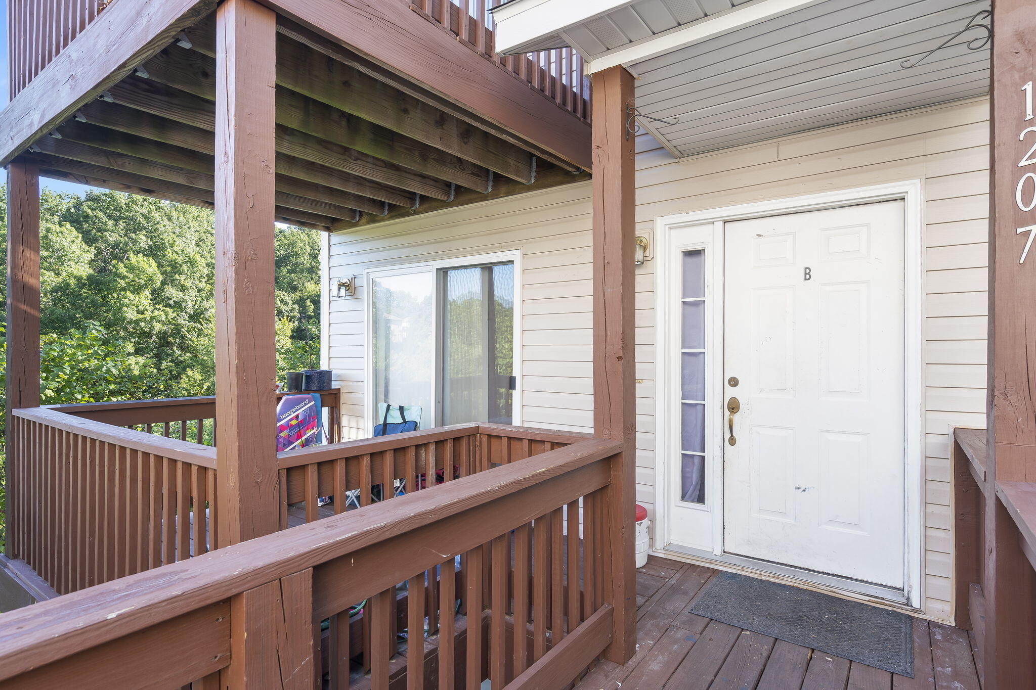 1207 Westwood Drive Property Photo 4