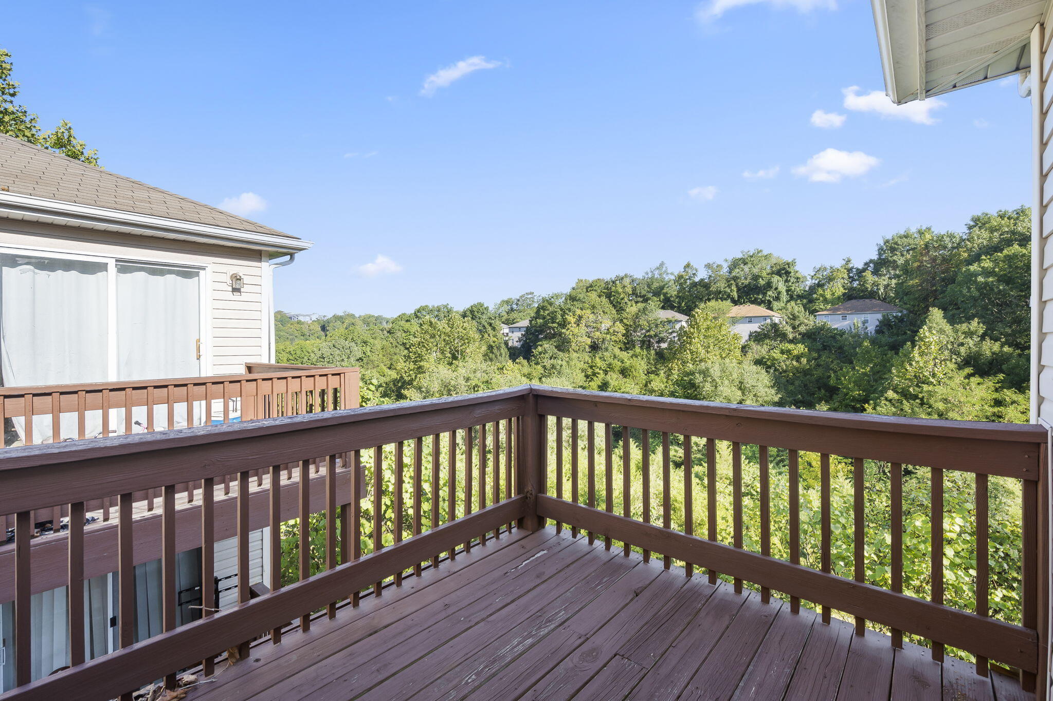 1207 Westwood Drive Property Photo 5