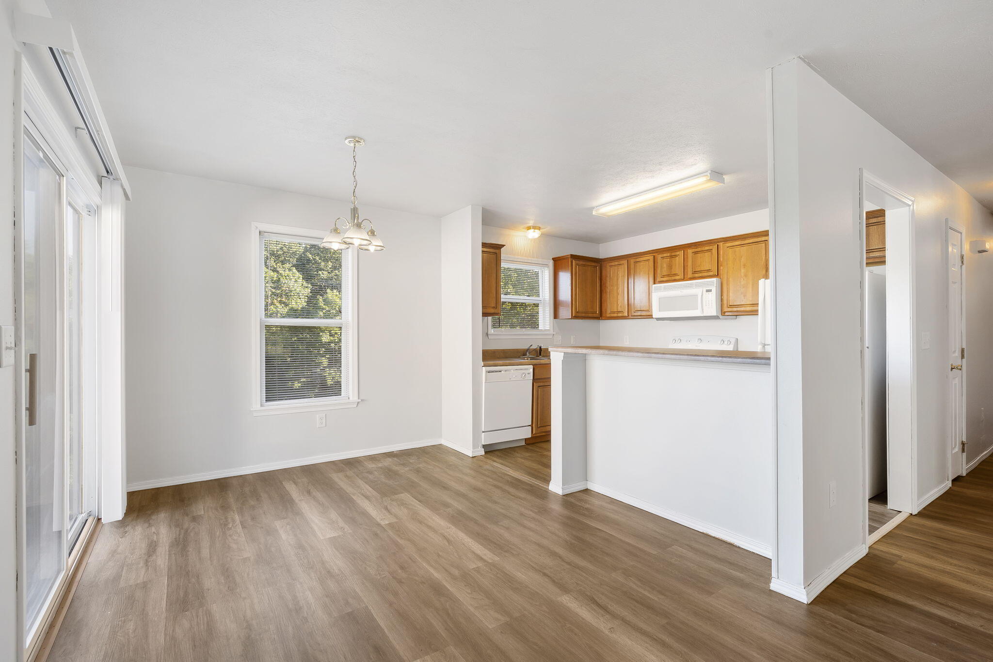 1207 Westwood Drive Property Photo 11