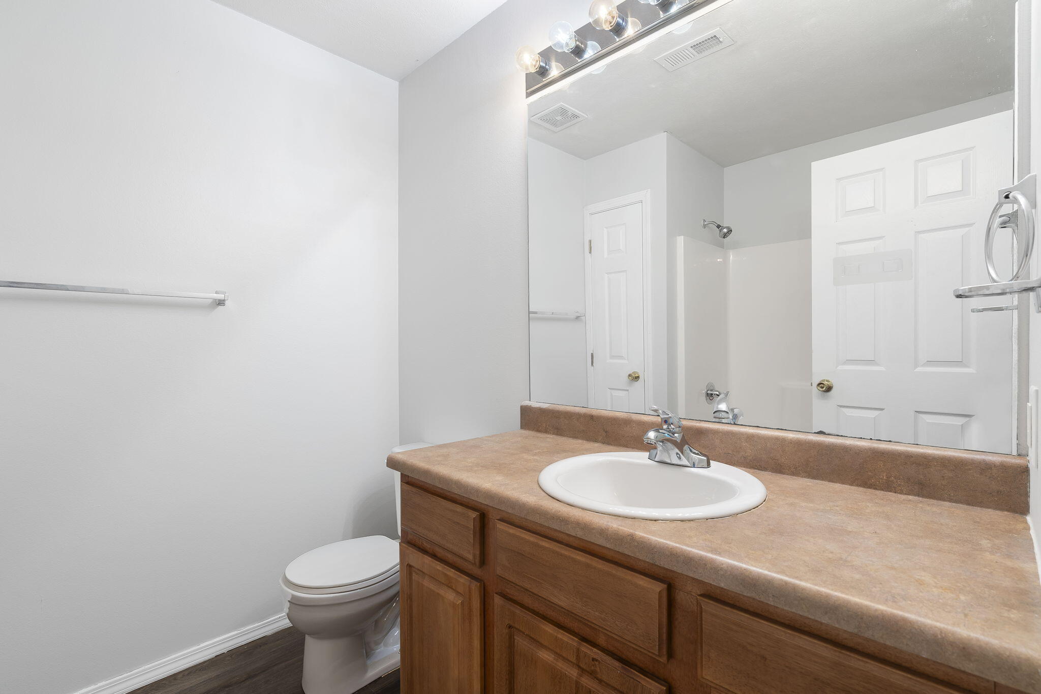 1207 Westwood Drive Property Photo 23