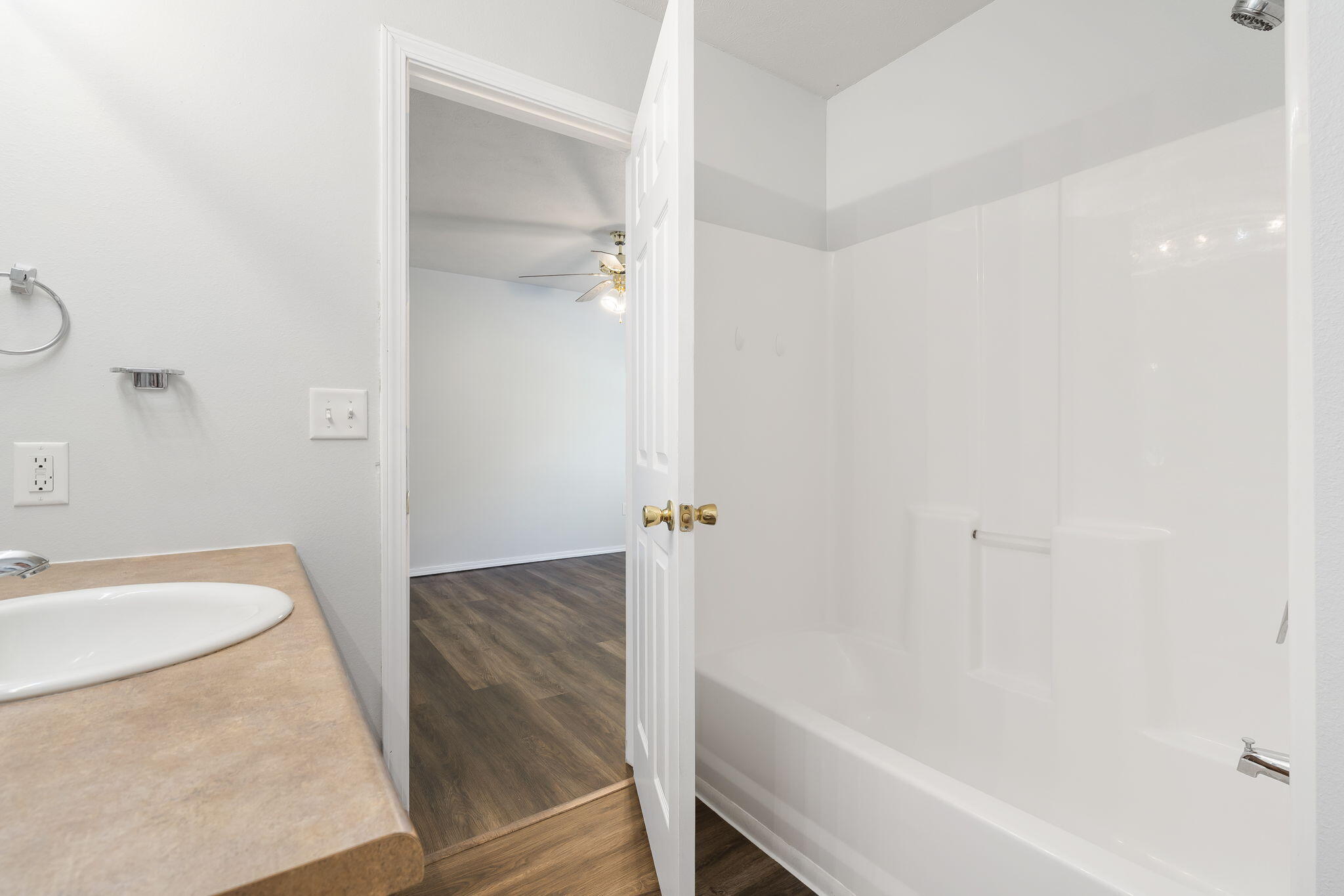 1207 Westwood Drive Property Photo 24