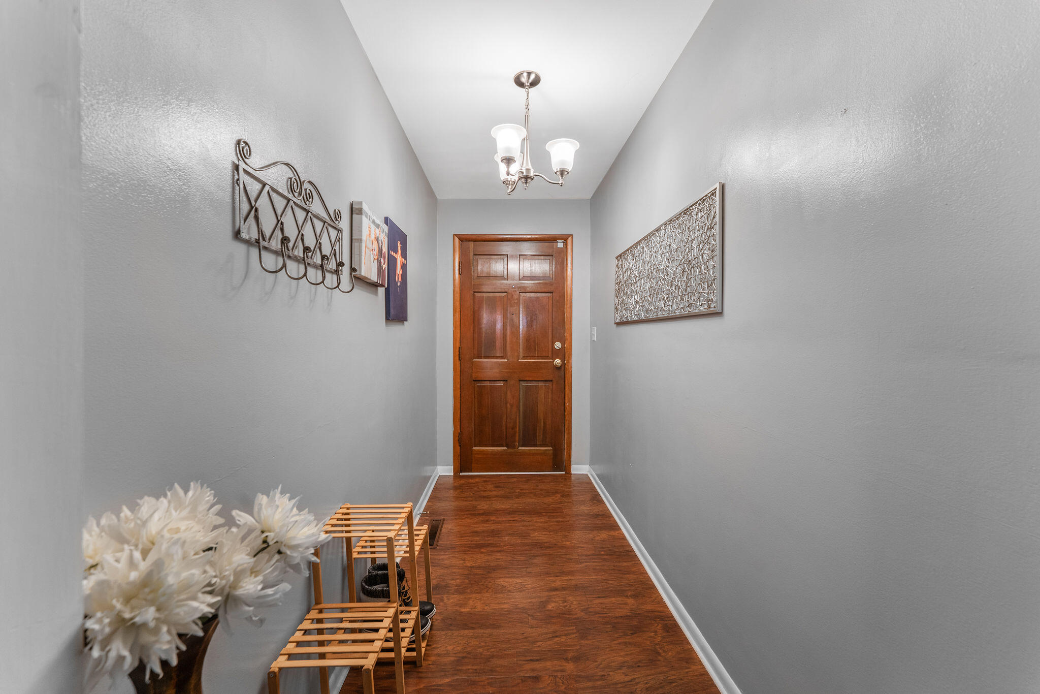 203 West Lindberg Street Property Photo 5