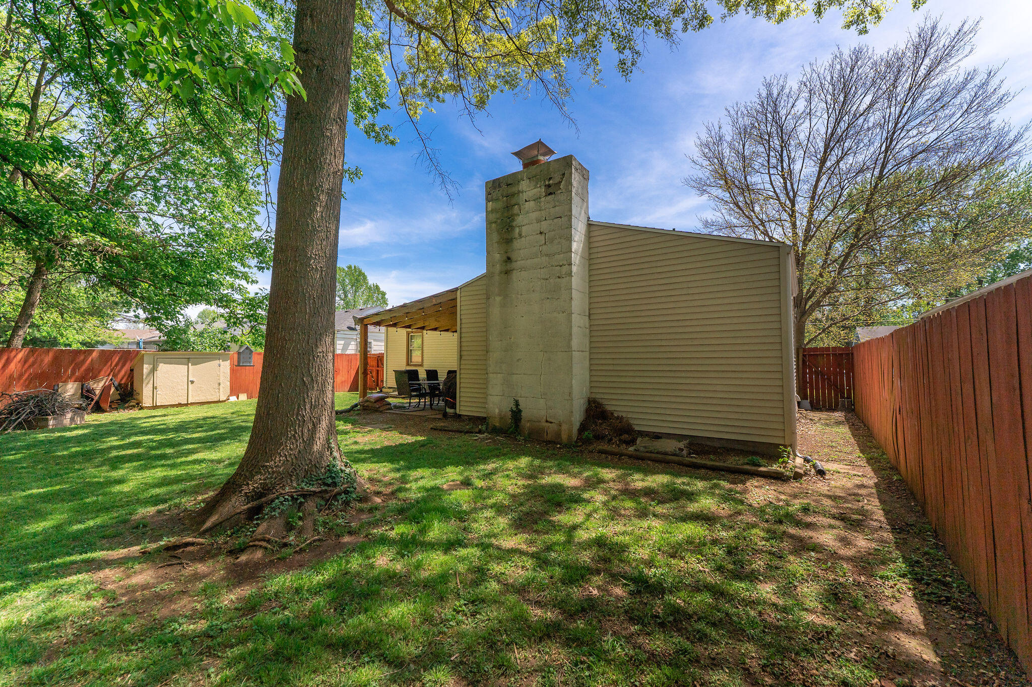 203 West Lindberg Street Property Photo 28