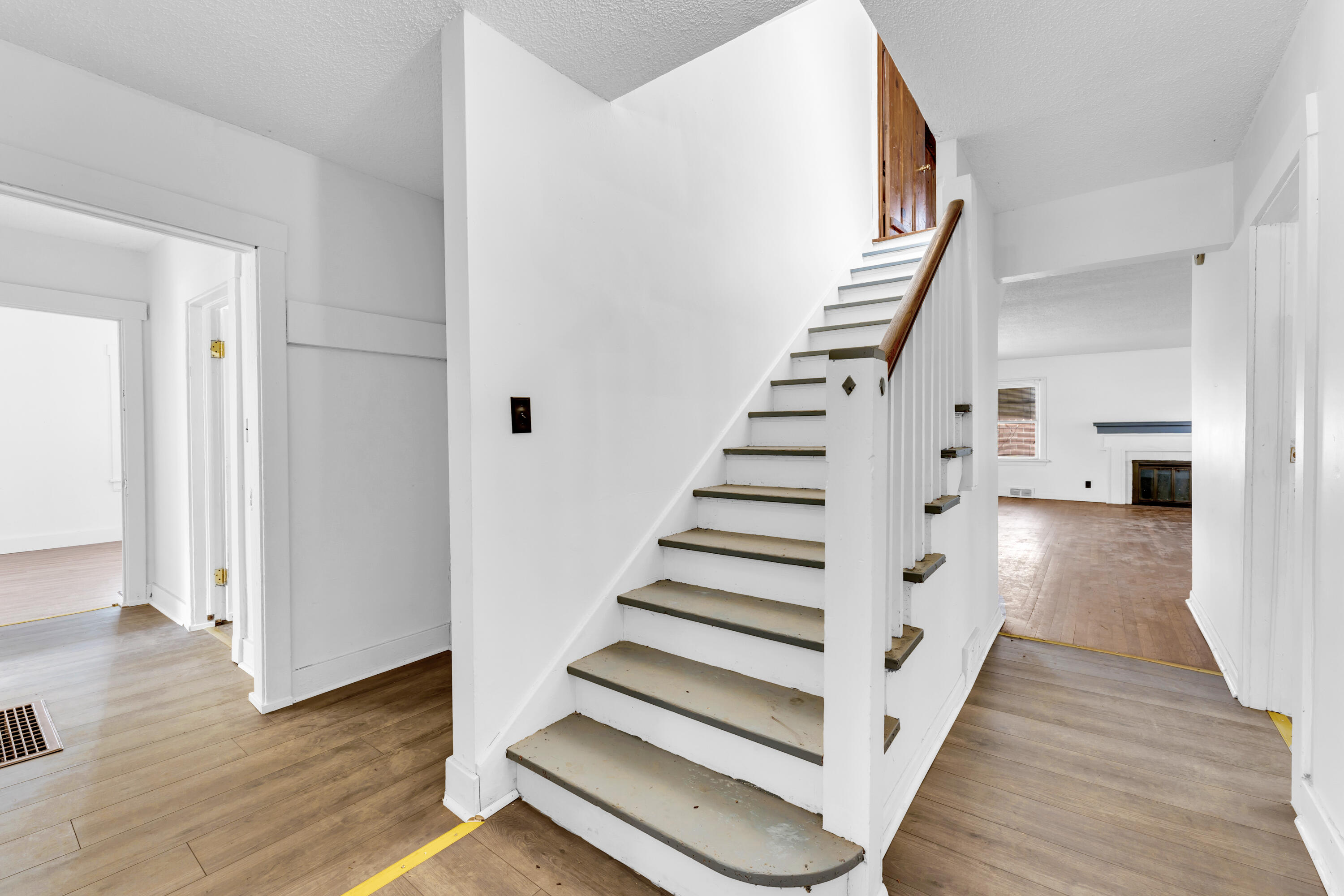 1815 East Monroe Street Property Photo 13
