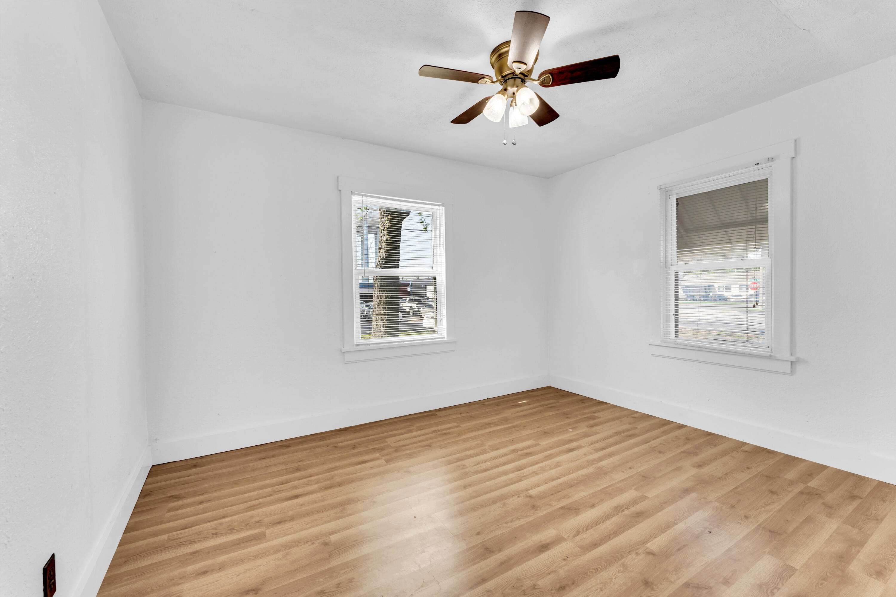1815 East Monroe Street Property Photo 16