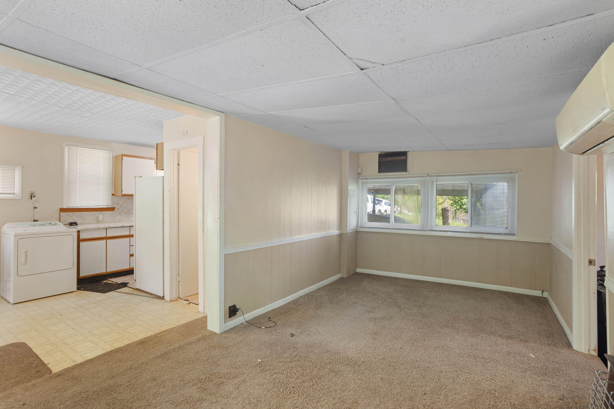 295 Glendale Street Property Photo 5