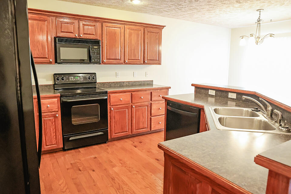 611 South Monterrey Avenue Property Photo 5