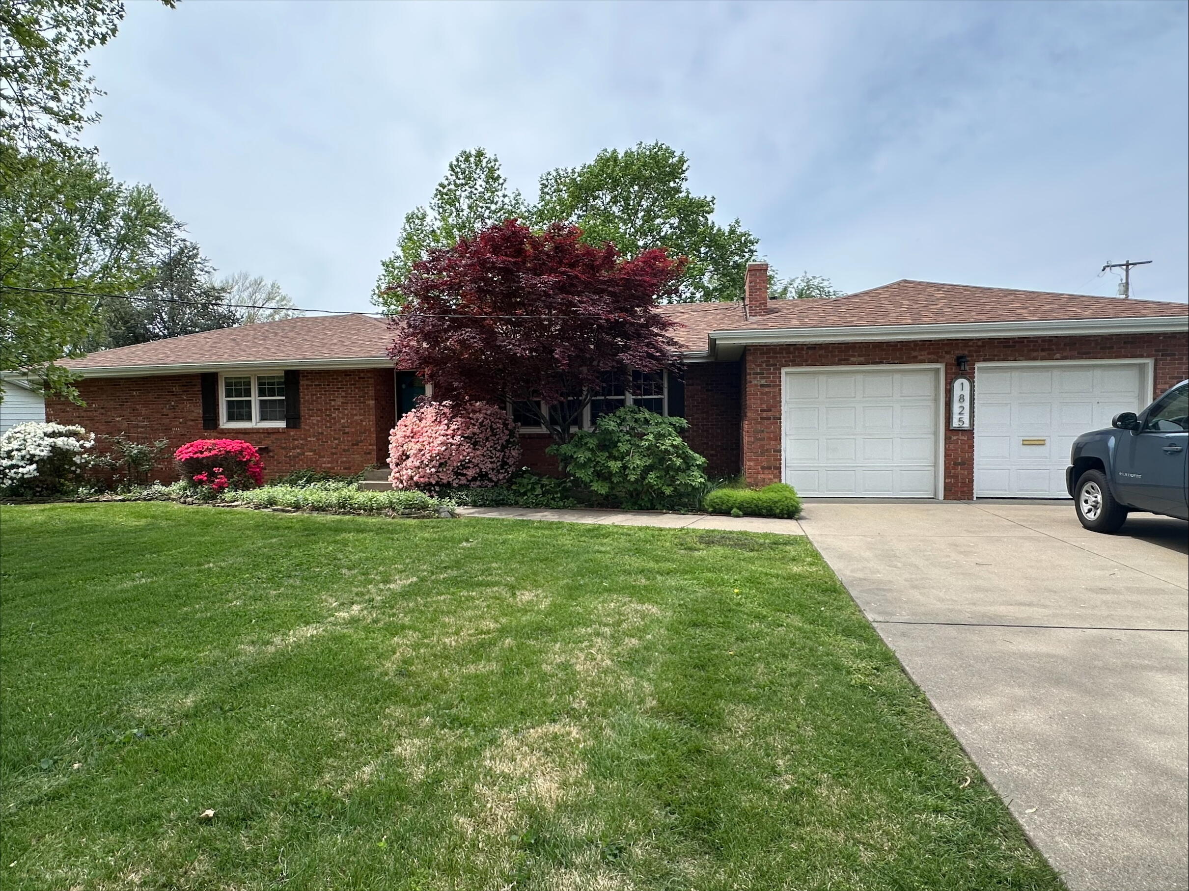 1825 South Prairie Lane Property Photo 2