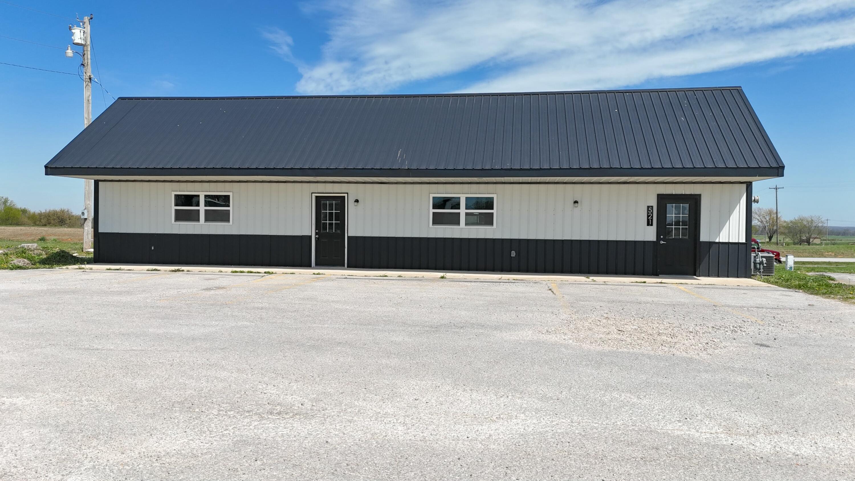 521 West Steel Street Property Photo