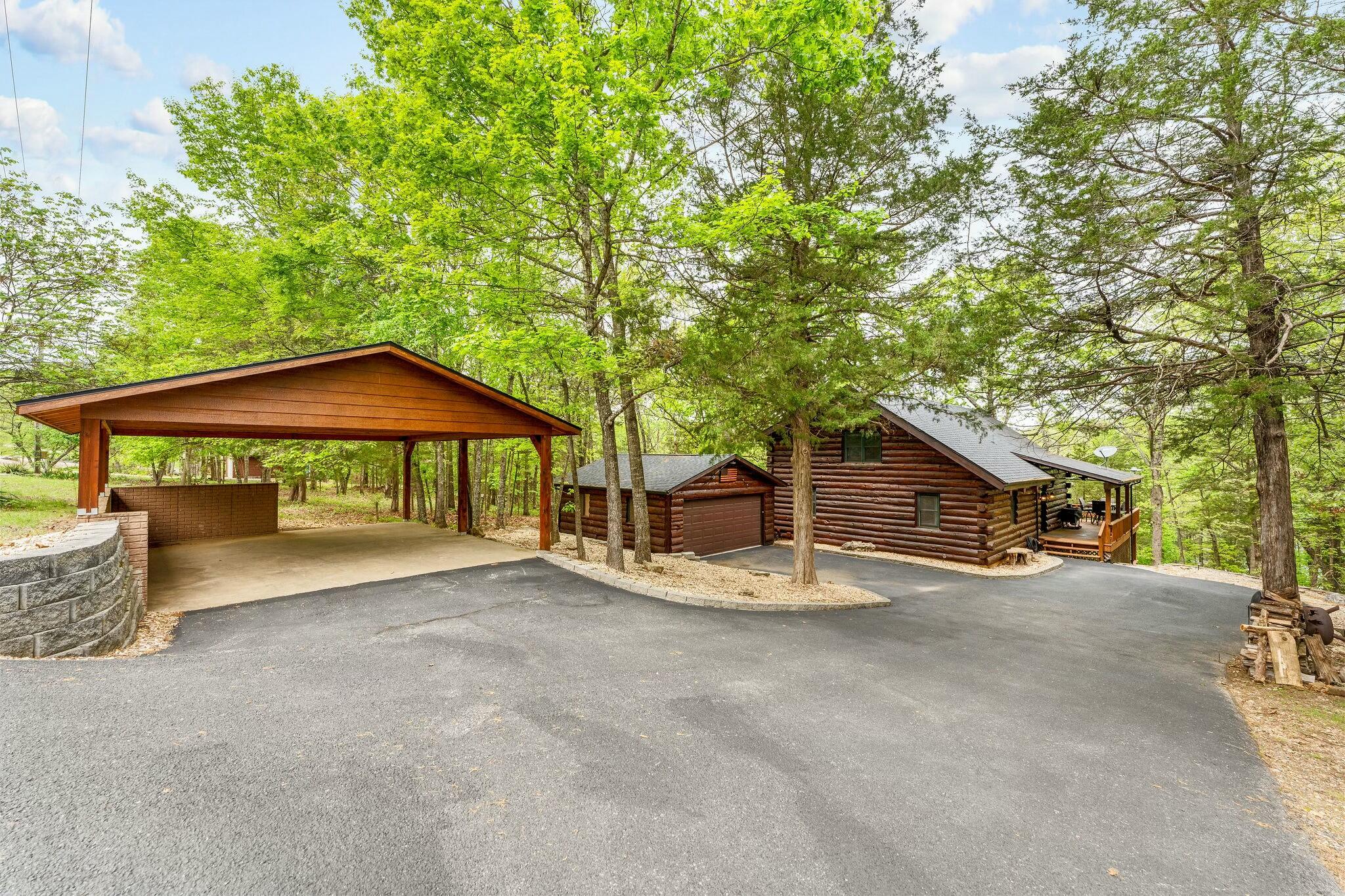 646 Crystal Beach Circle Property Photo