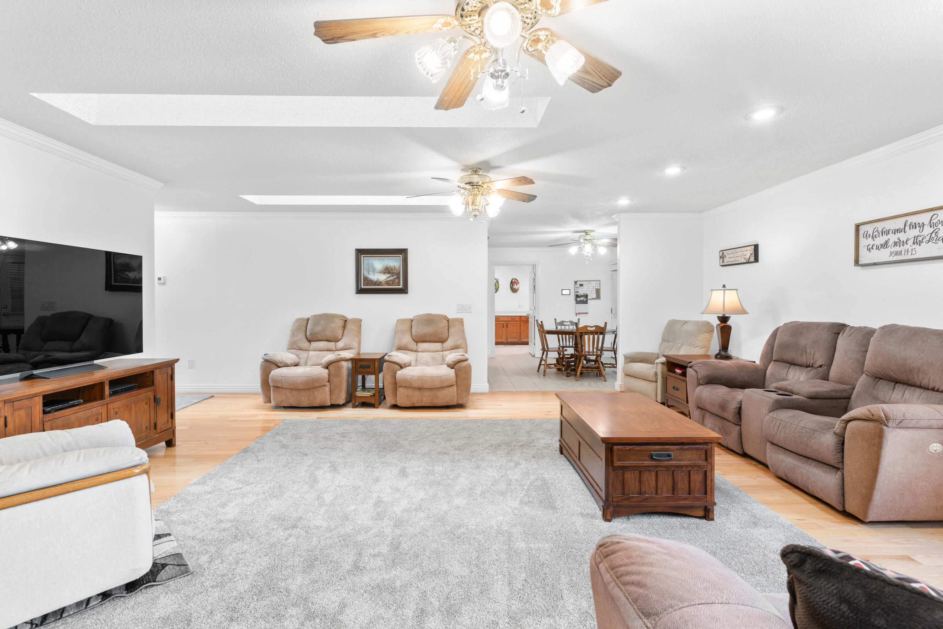 18831 Lawrence 1247 Property Photo 14