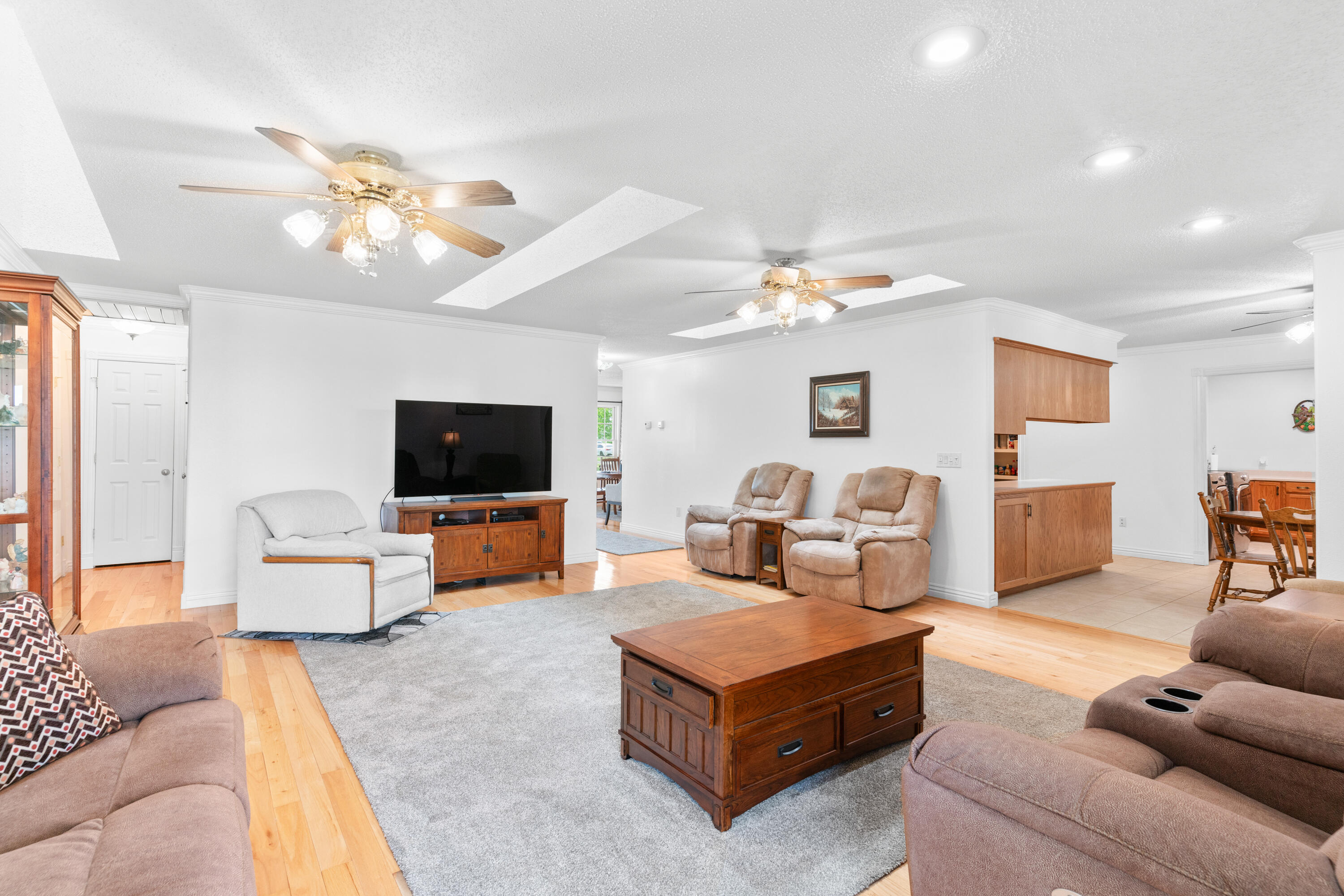 18831 Lawrence 1247 Property Photo 15