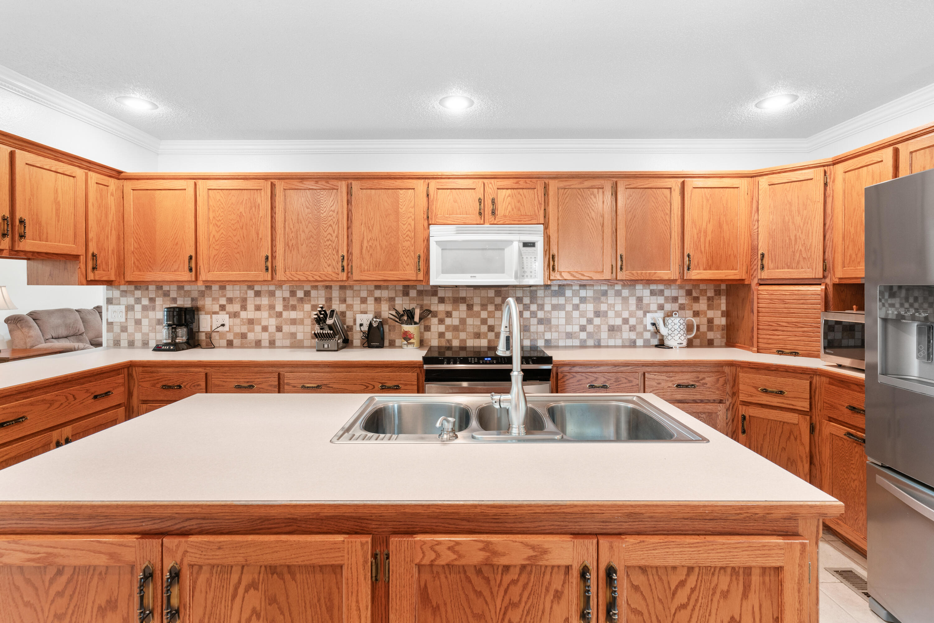 18831 Lawrence 1247 Property Photo 23