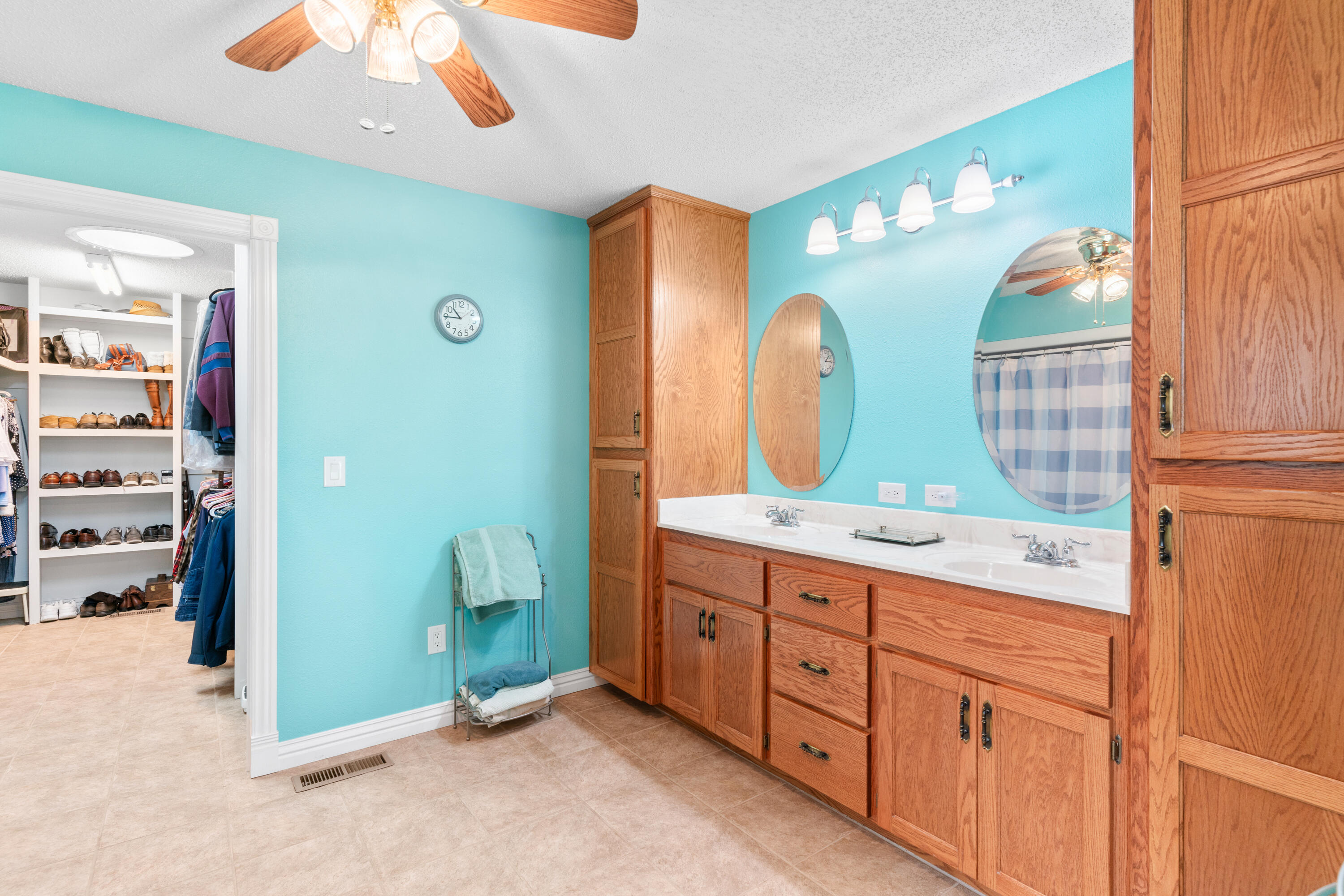 18831 Lawrence 1247 Property Photo 40
