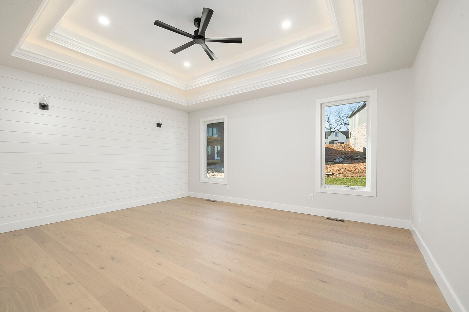 5913 South Clay Avenue Property Photo 10