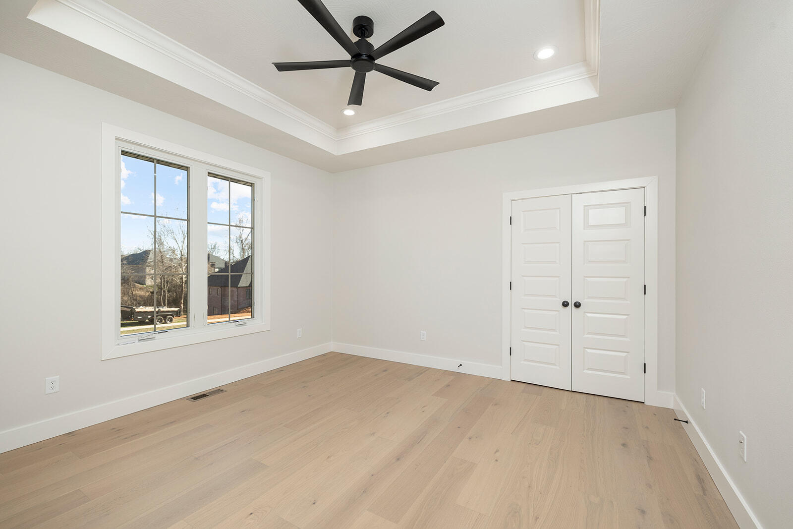 5913 South Clay Avenue Property Photo 16