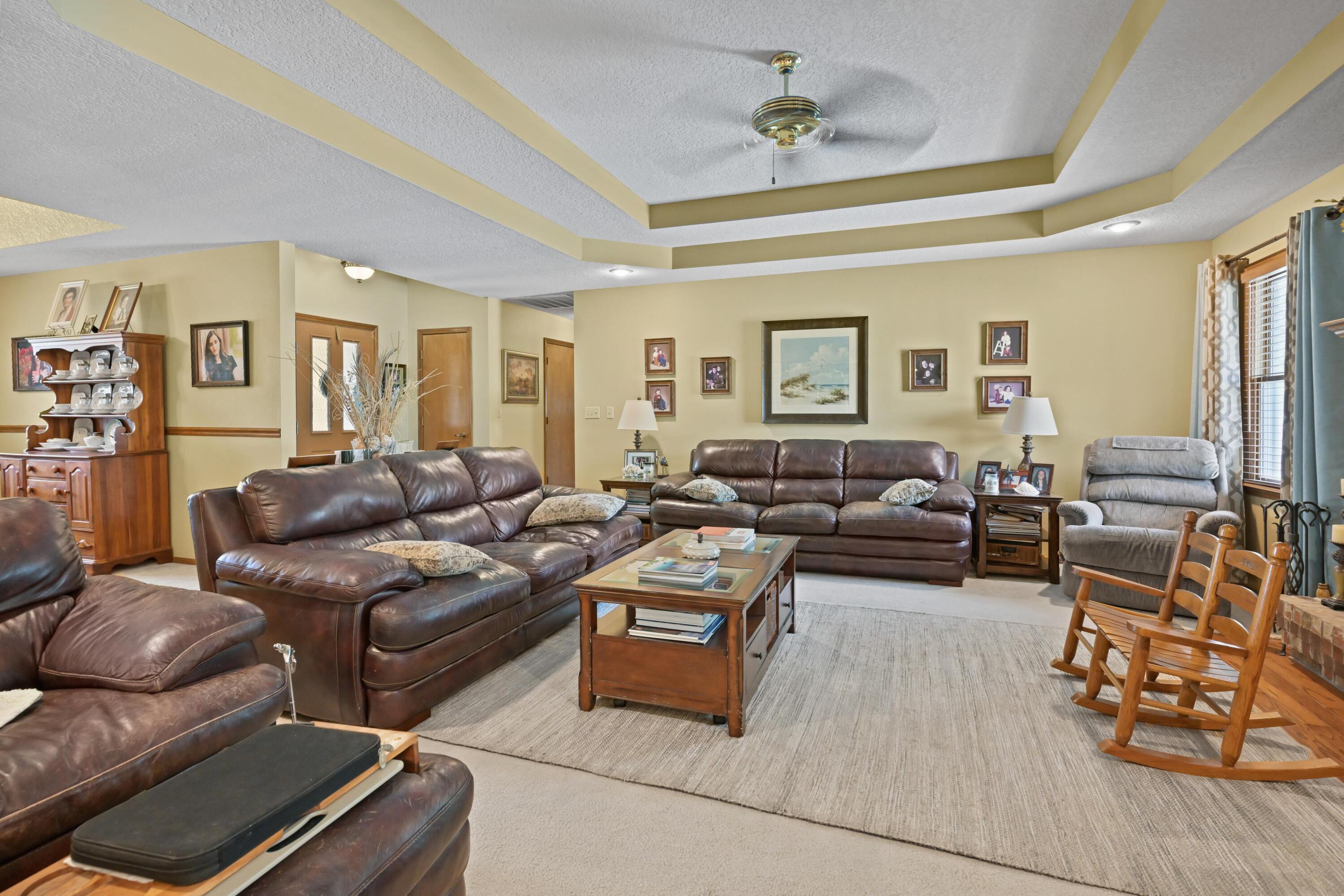 1009 Dewey Short Court Property Photo 11