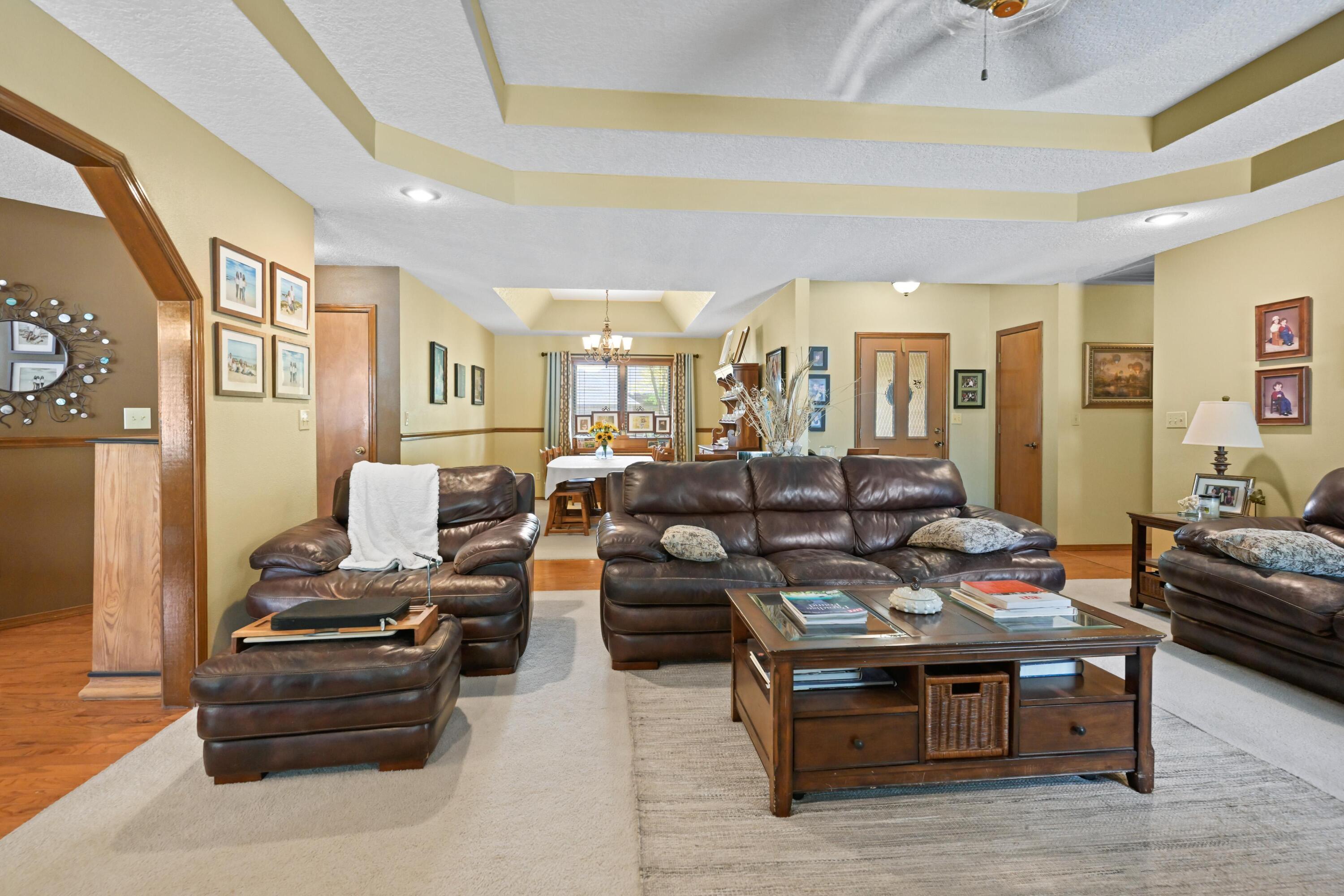 1009 Dewey Short Court Property Photo 12
