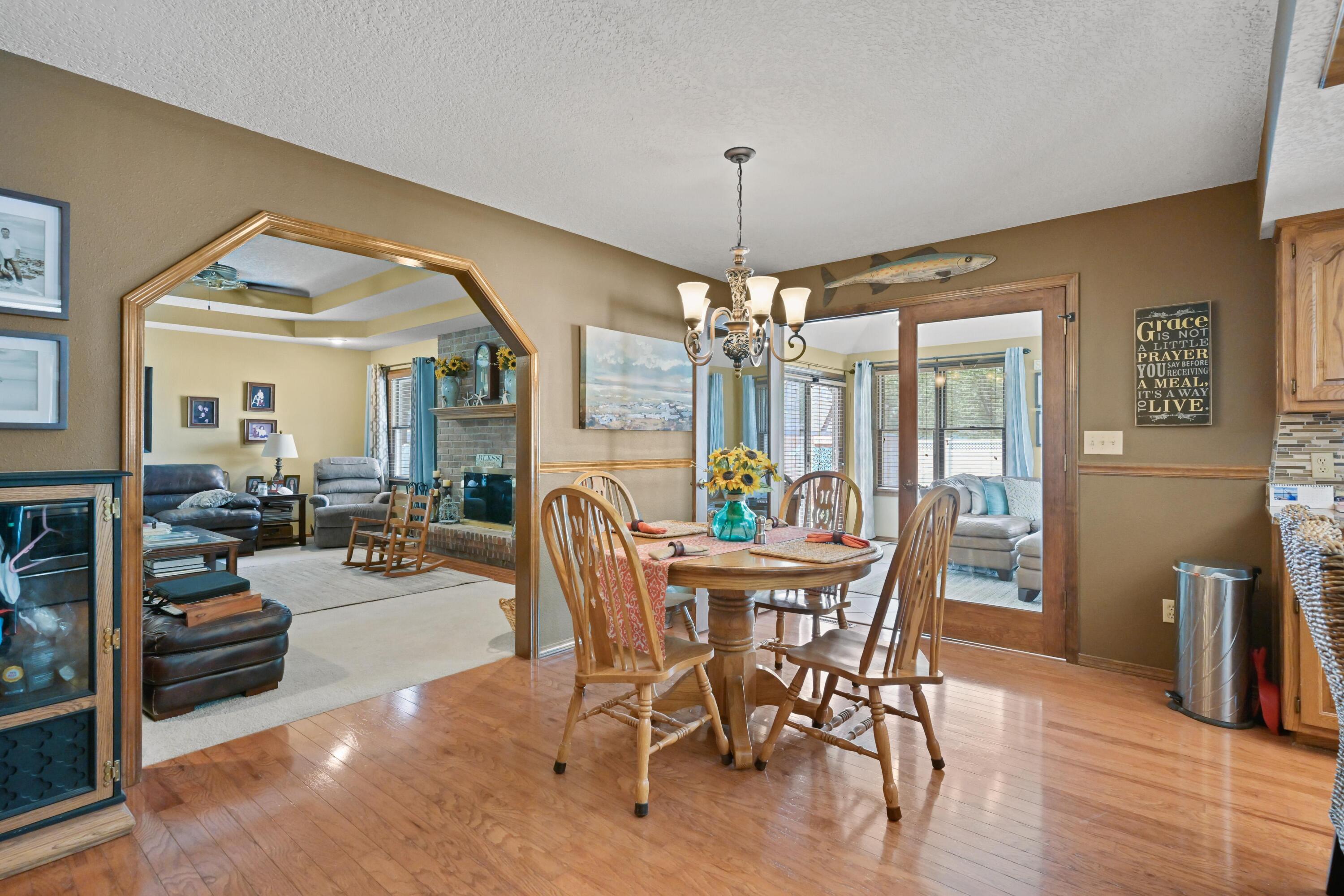 1009 Dewey Short Court Property Photo 18