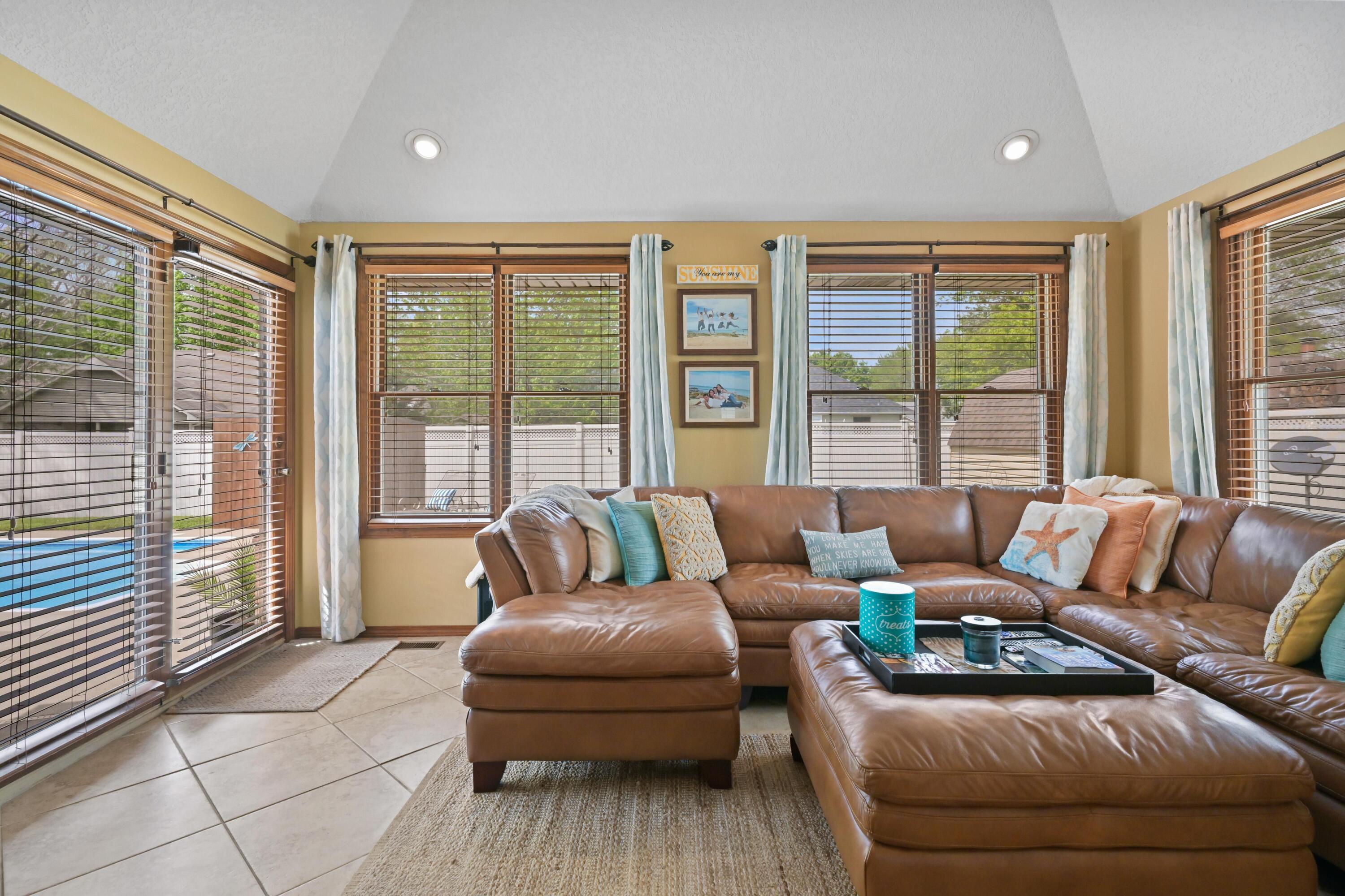 1009 Dewey Short Court Property Photo 23