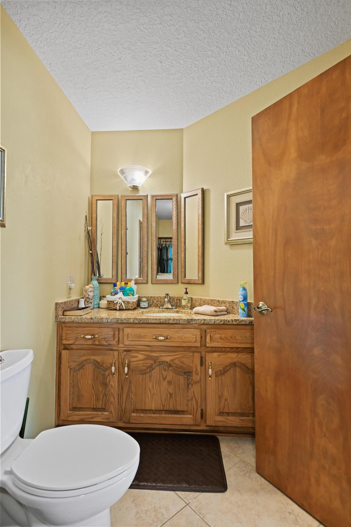 1009 Dewey Short Court Property Photo 27
