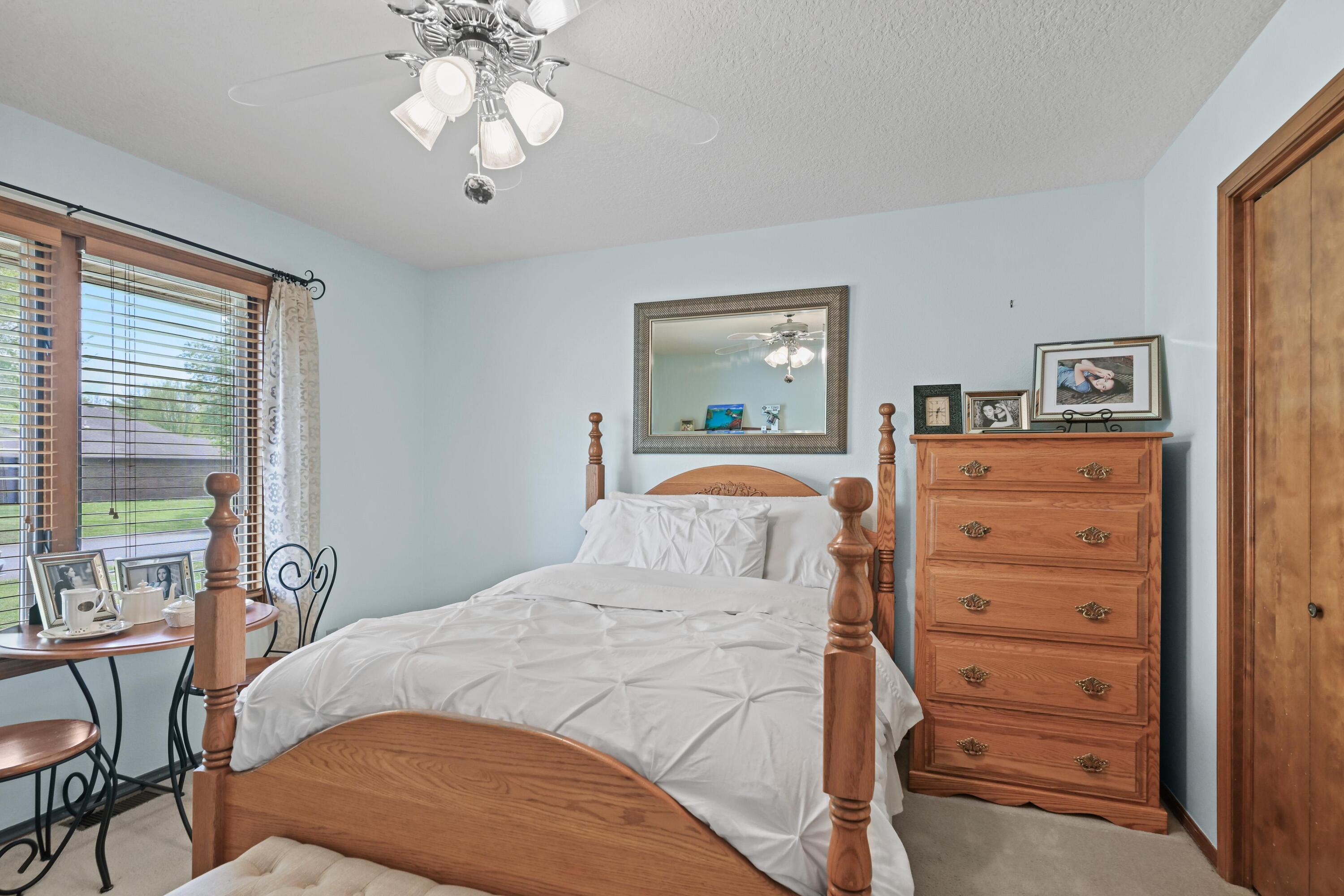 1009 Dewey Short Court Property Photo 31