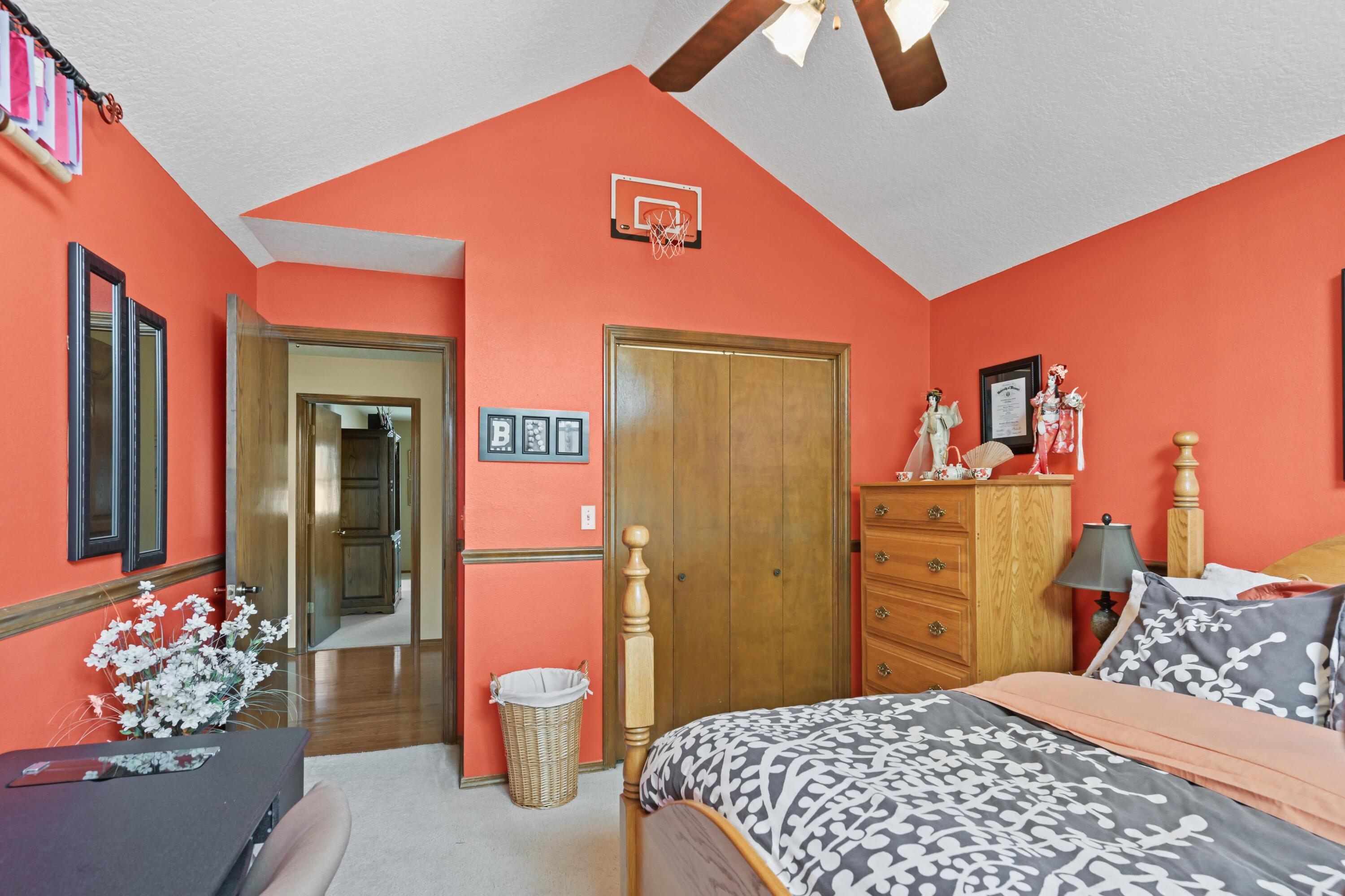 1009 Dewey Short Court Property Photo 37