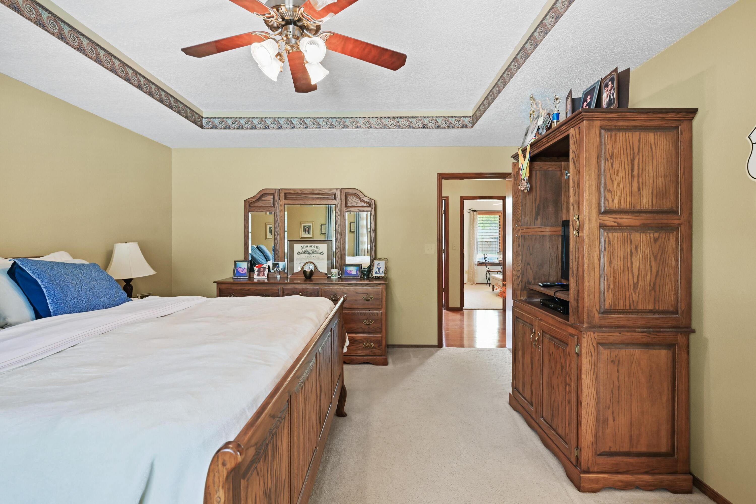 1009 Dewey Short Court Property Photo 42