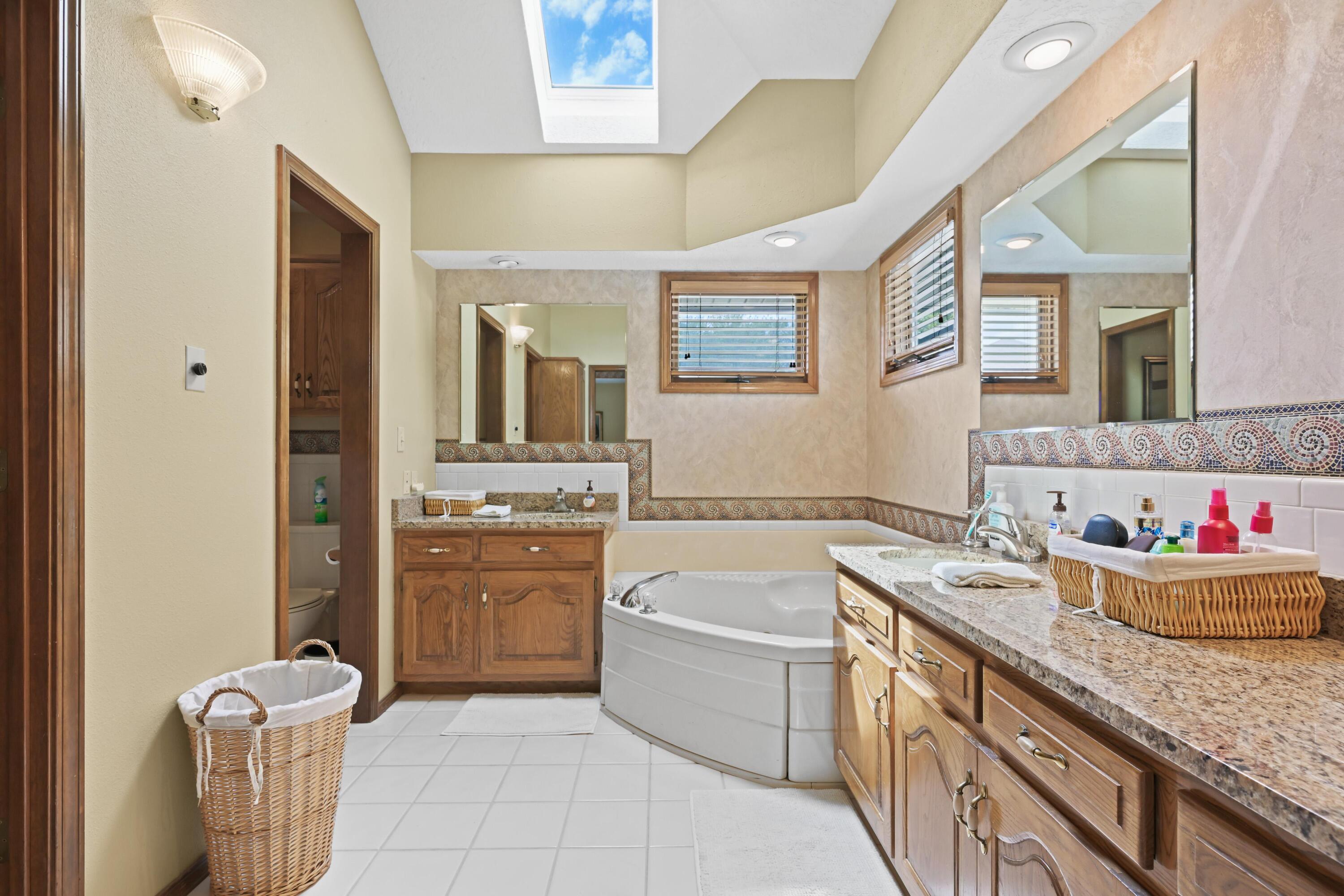 1009 Dewey Short Court Property Photo 43
