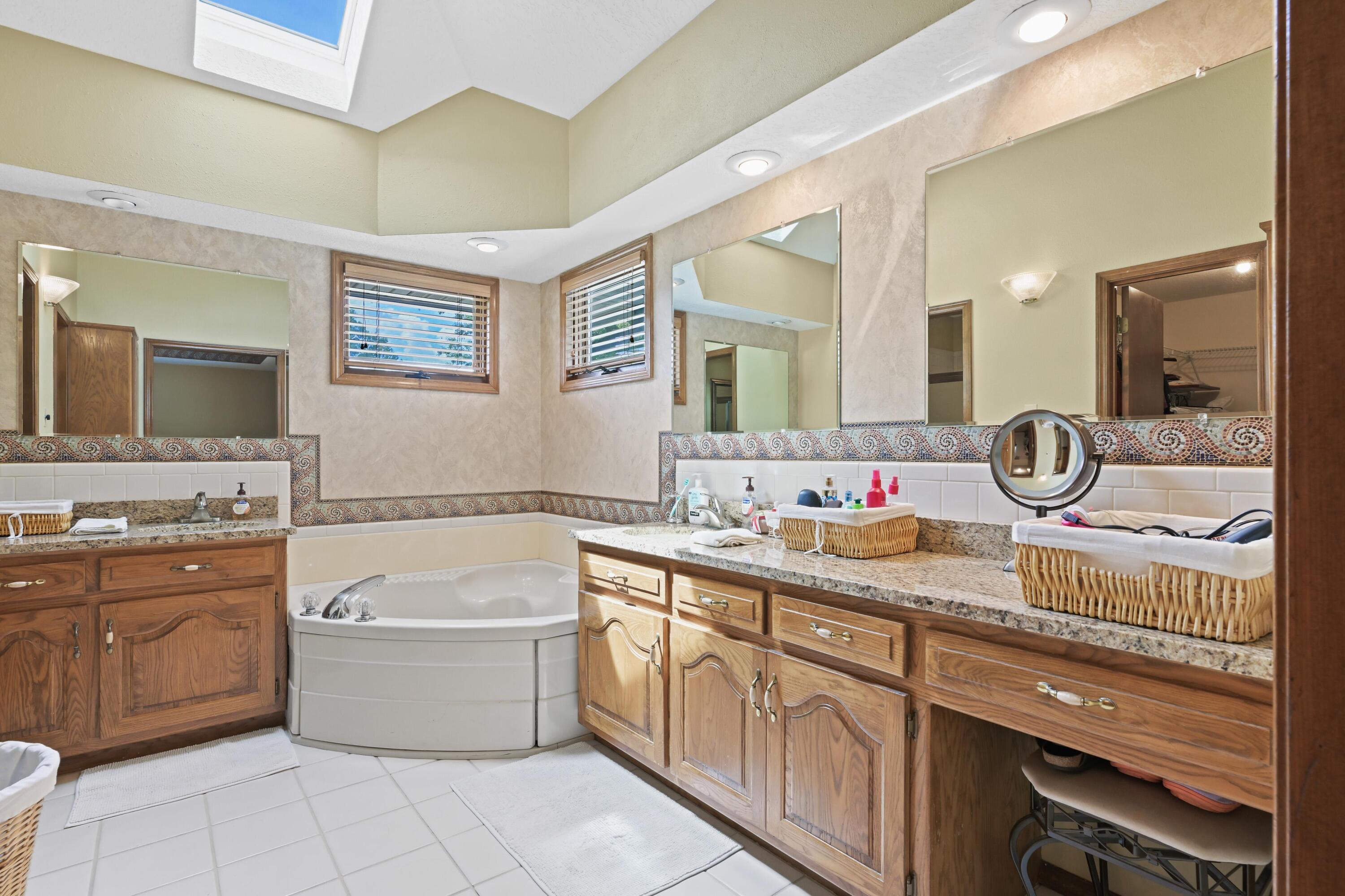 1009 Dewey Short Court Property Photo 44