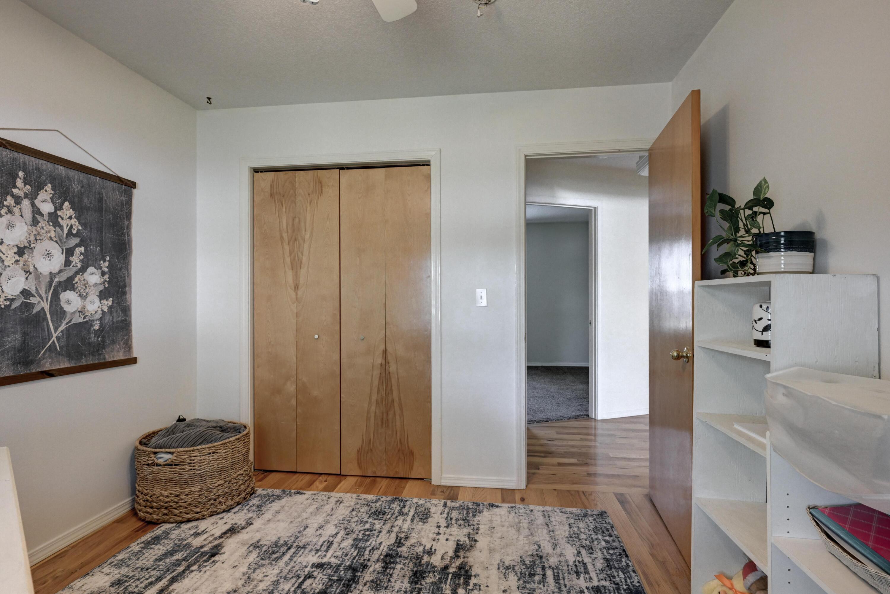 404 East Daugherty Property Photo 23