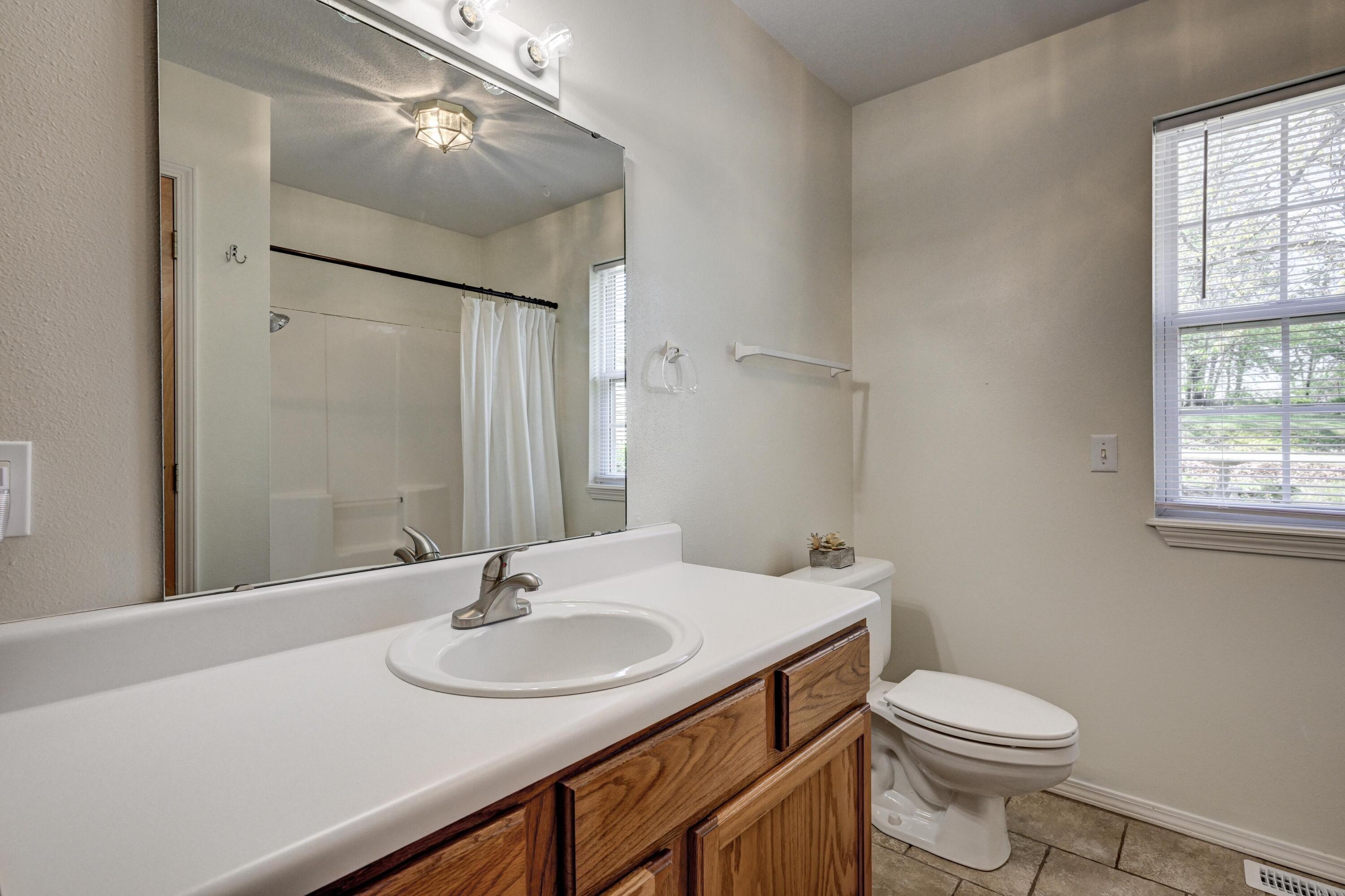 404 East Daugherty Property Photo 29