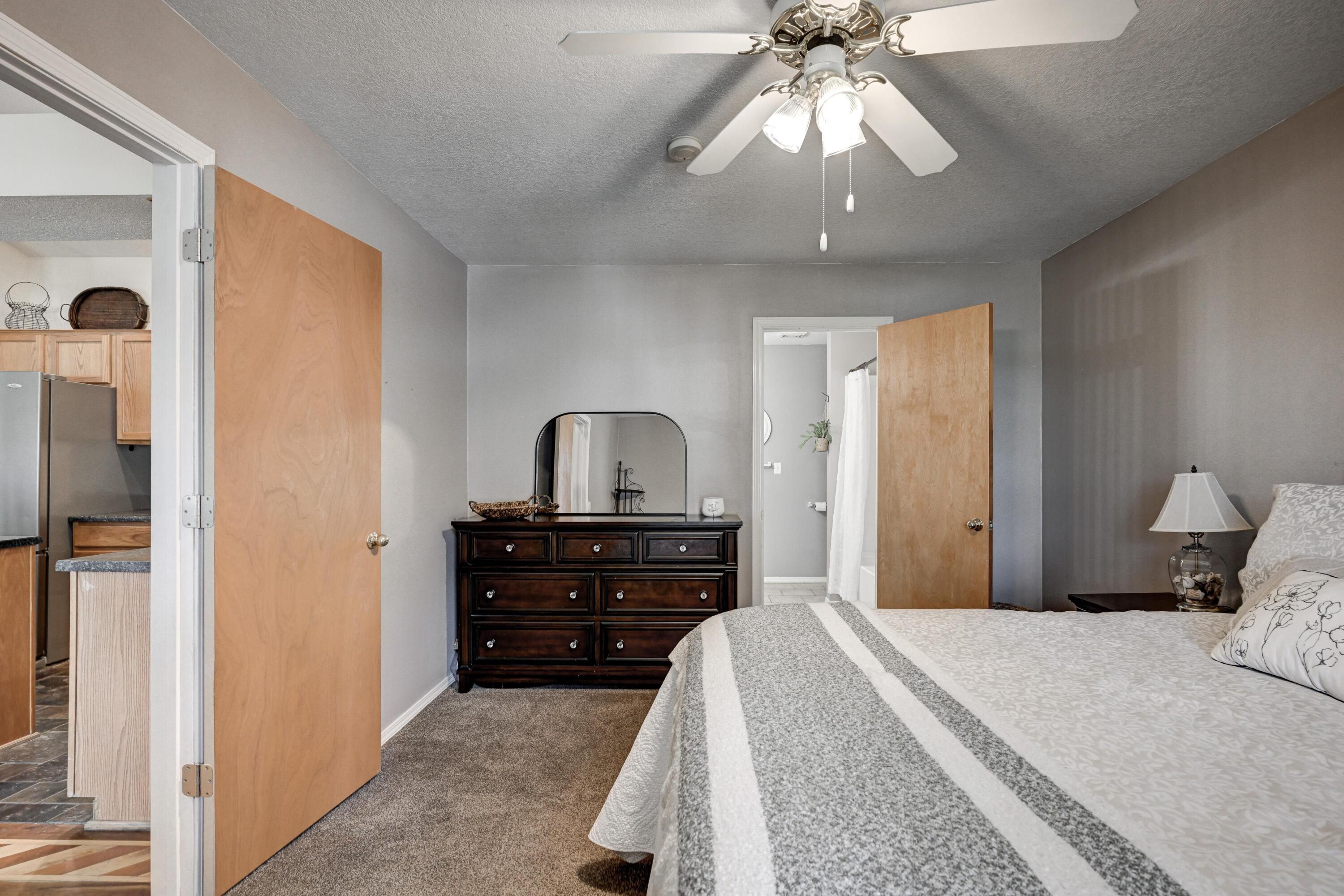 404 East Daugherty Property Photo 40
